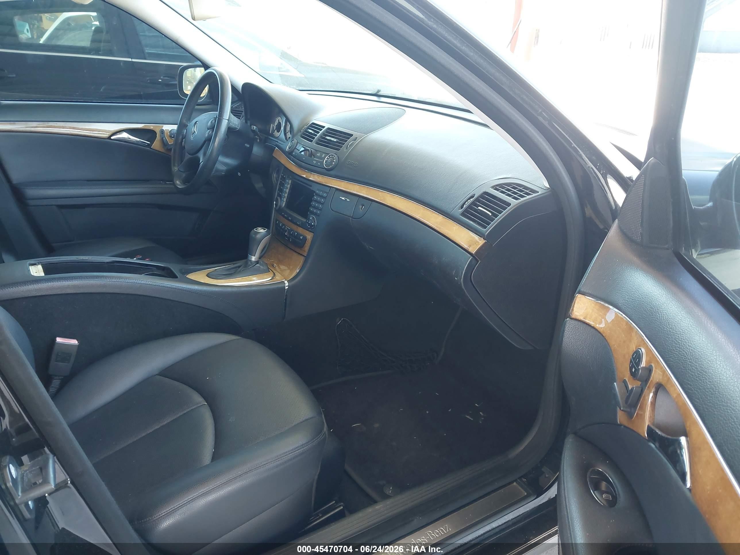 2008 Mercedes-benz E 350   Black vin: WDBUF56XX8B222027