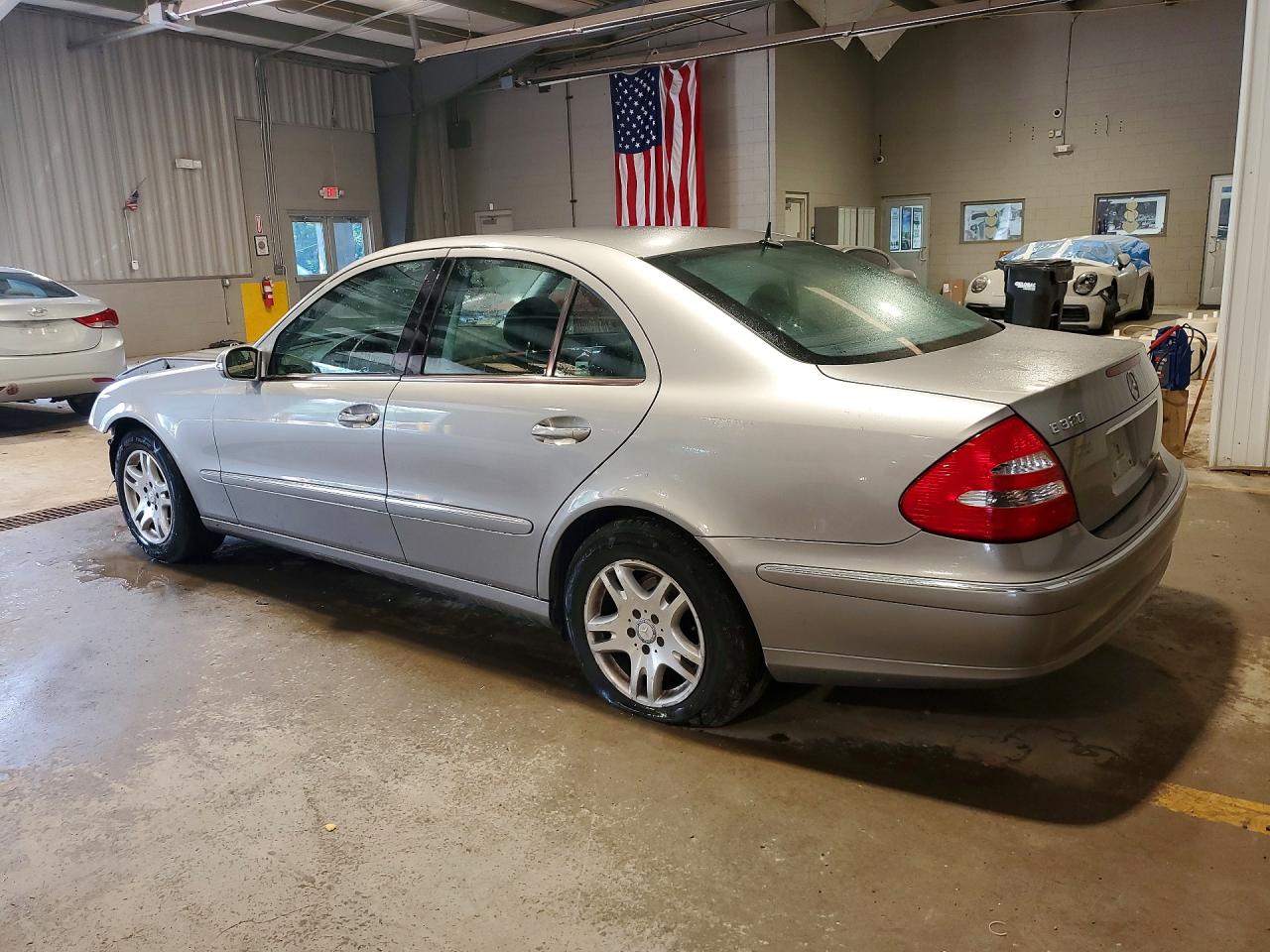 2003 Mercedes-benz E 320 Silver vin: WDBUF65J03A239081