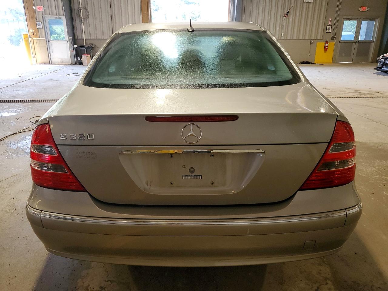 2003 Mercedes-benz E 320 Silver vin: WDBUF65J03A239081