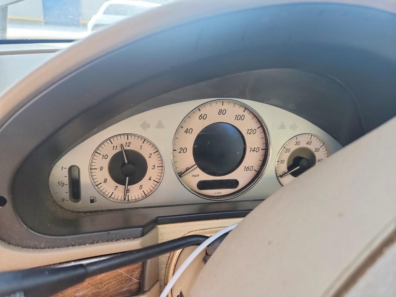 2004 Mercedes-benz E 320 Gold vin: WDBUF65J04A520122