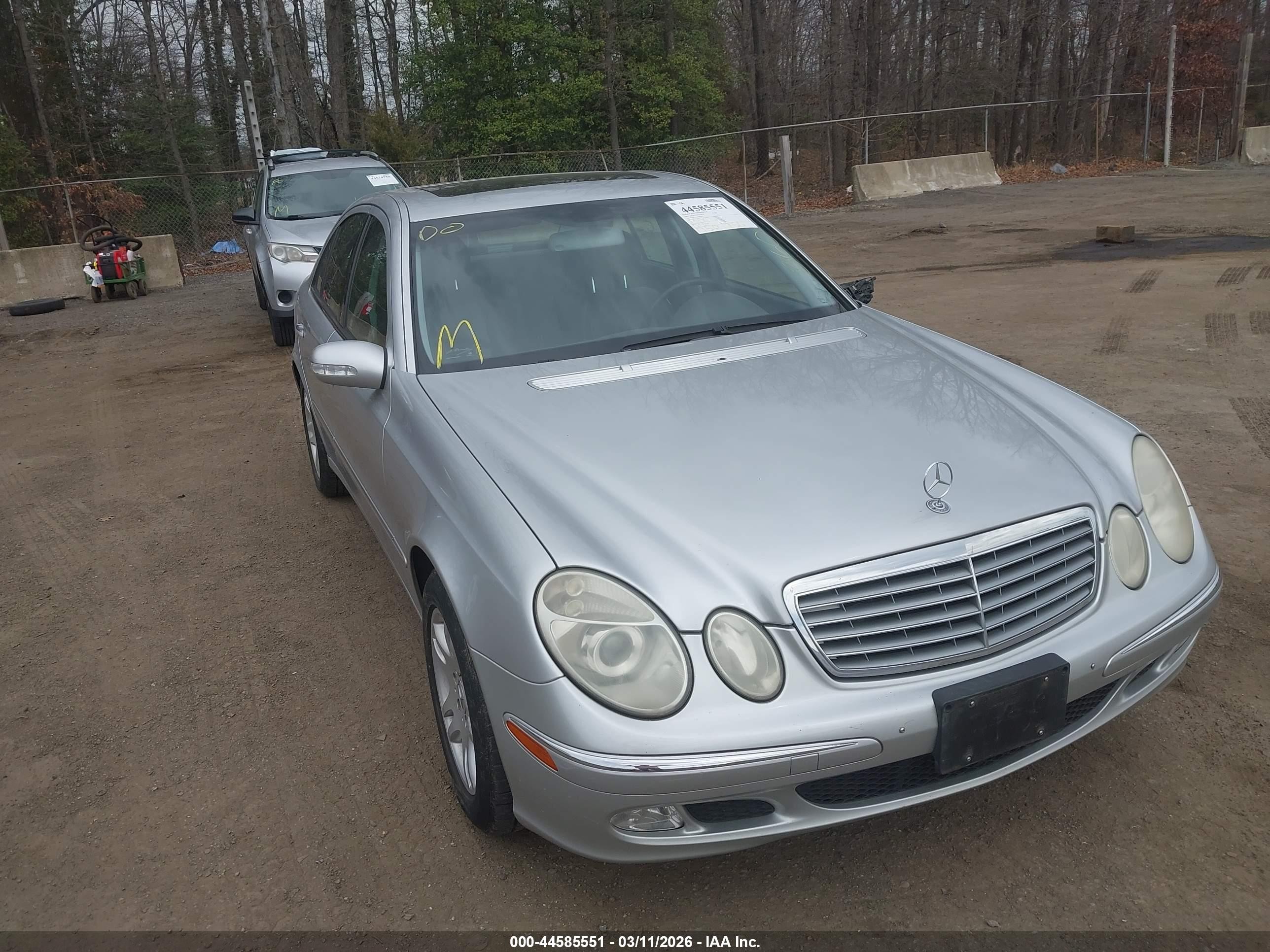 2005 Mercedes-benz E 320   Серебряный vin: WDBUF65J05A628290