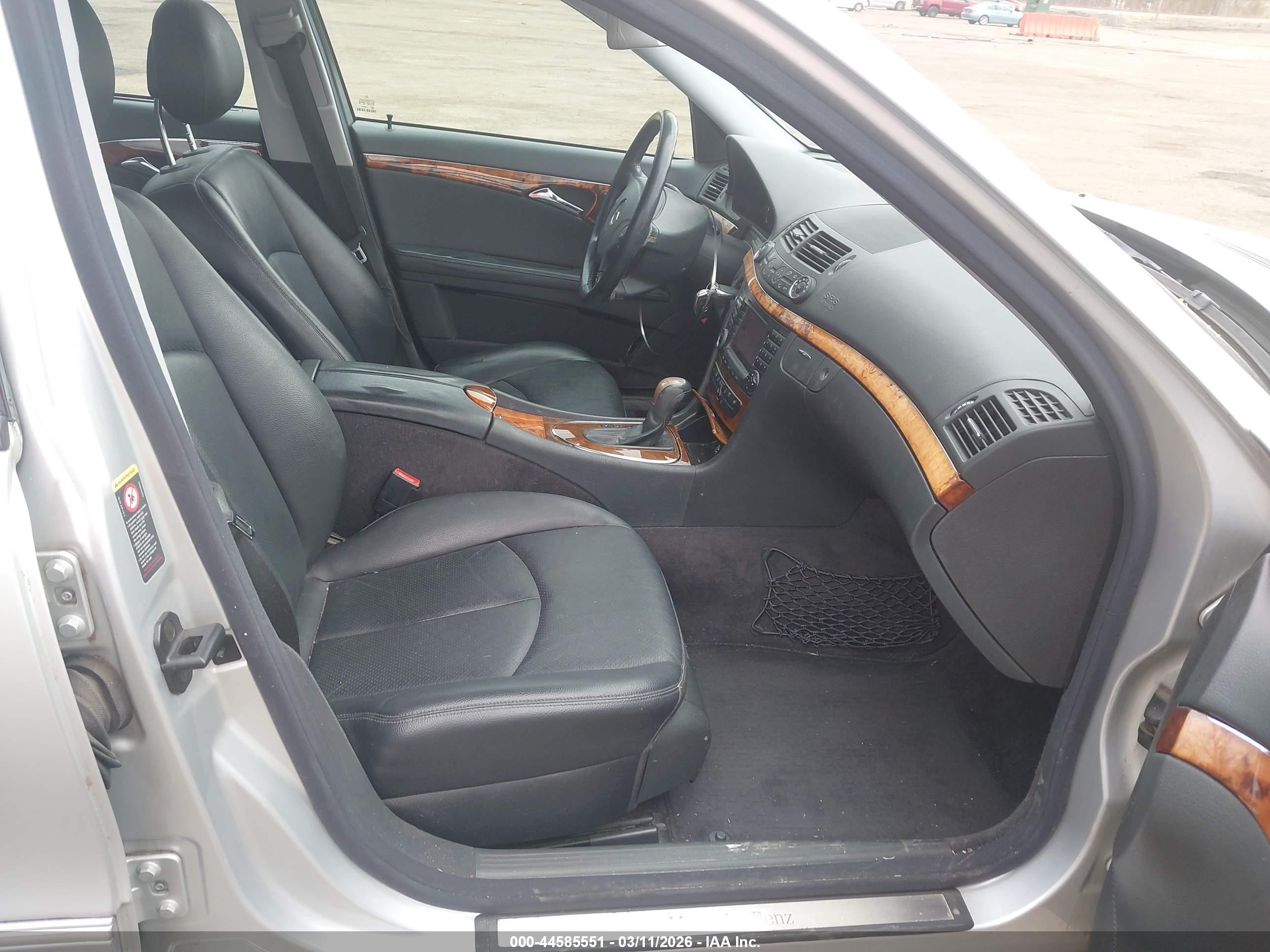 2005 Mercedes-benz E 320   Серебряный vin: WDBUF65J05A628290