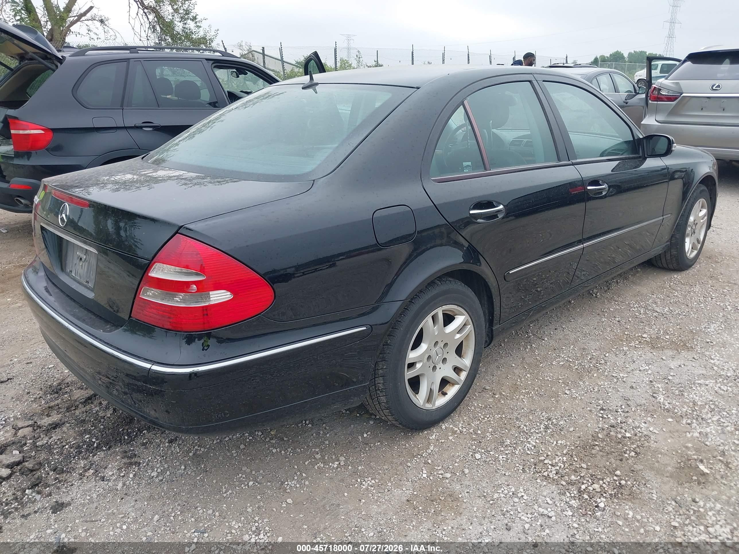 2004 Mercedes-benz E 320   Black vin: WDBUF65J14A394546