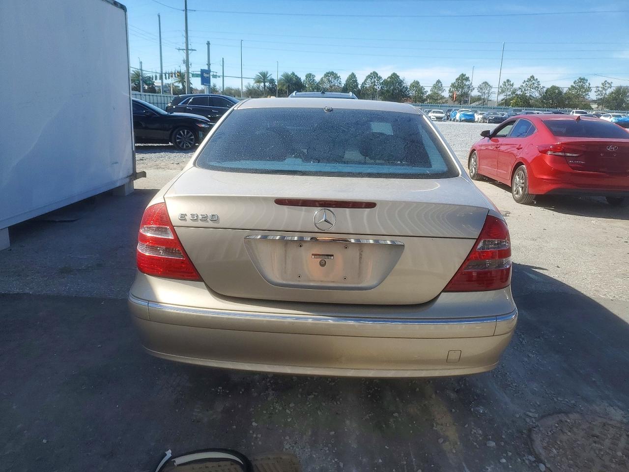 2004 Mercedes-benz E 320 Tan vin: WDBUF65J24A468962