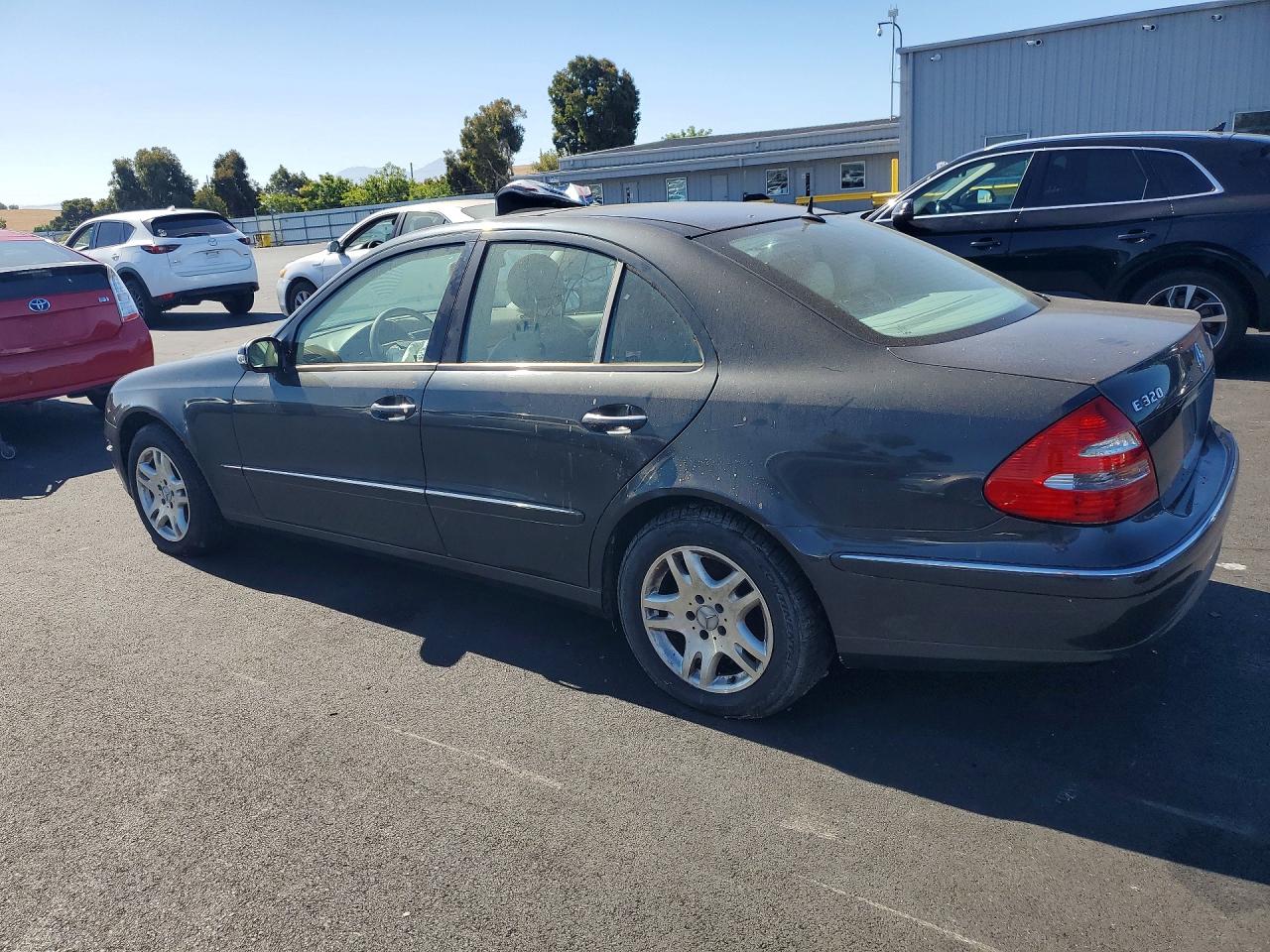 2004 Mercedes-benz E 320 Gray vin: WDBUF65J34A524813