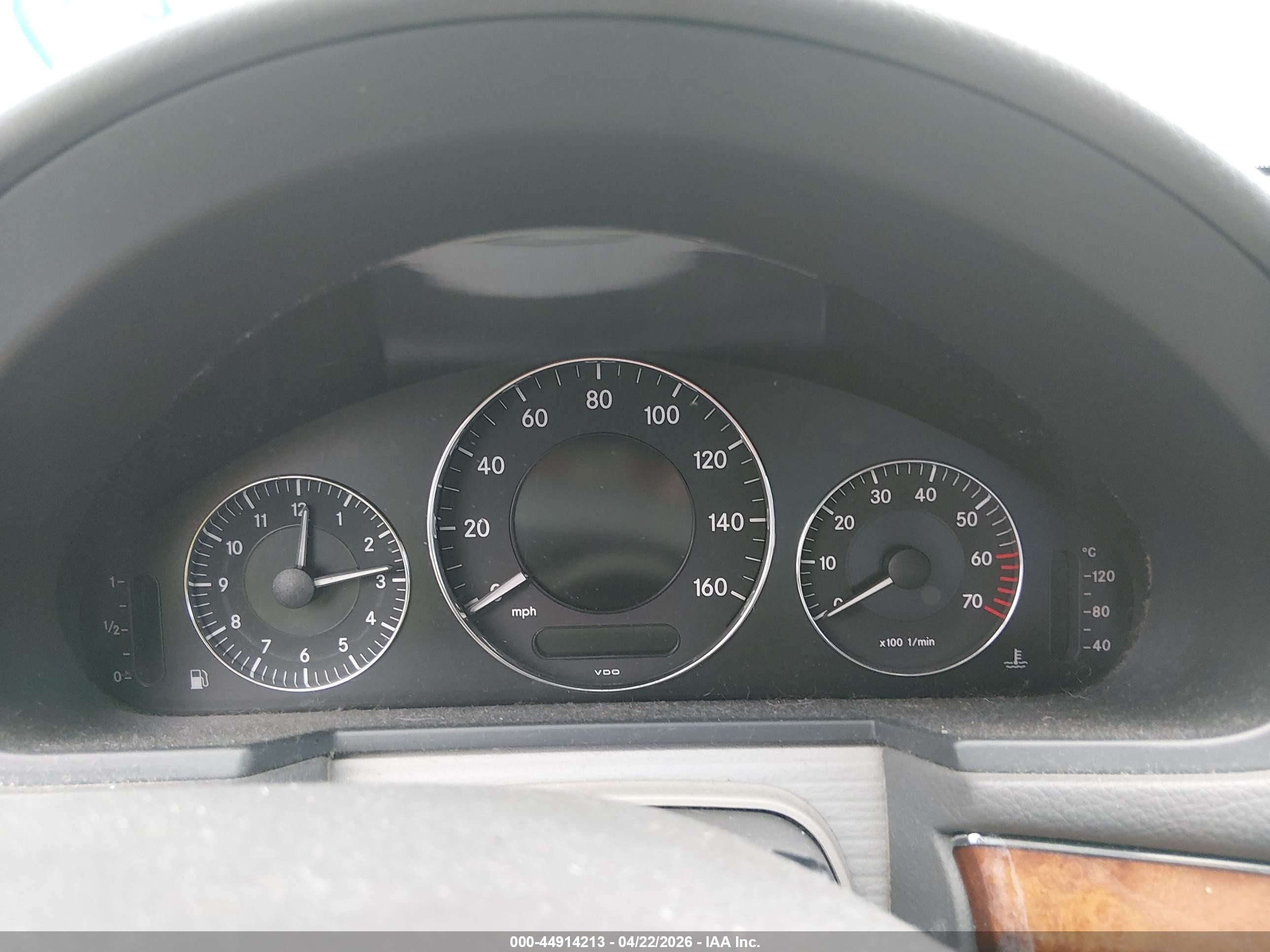 2005 Mercedes-benz E 320   Blue vin: WDBUF65J35A661087