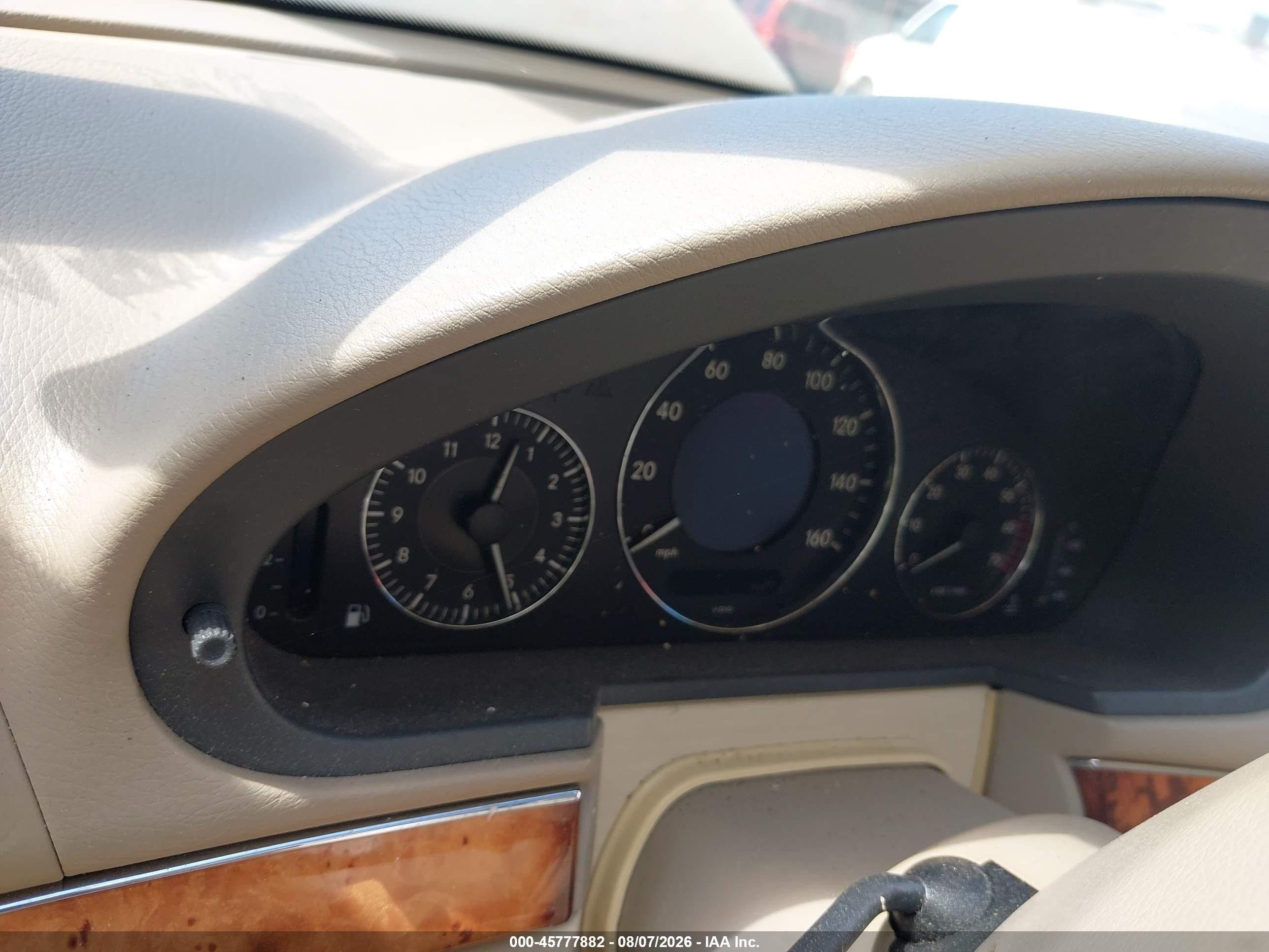 2003 Mercedes-benz E 320   Gold vin: WDBUF65J43A166776