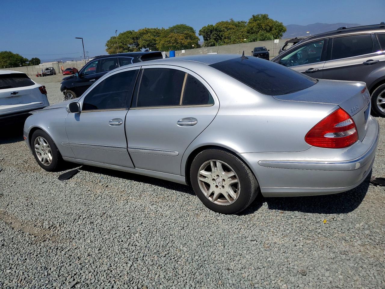 2003 Mercedes-benz E-class E320 Silver vin: WDBUF65J43A344870