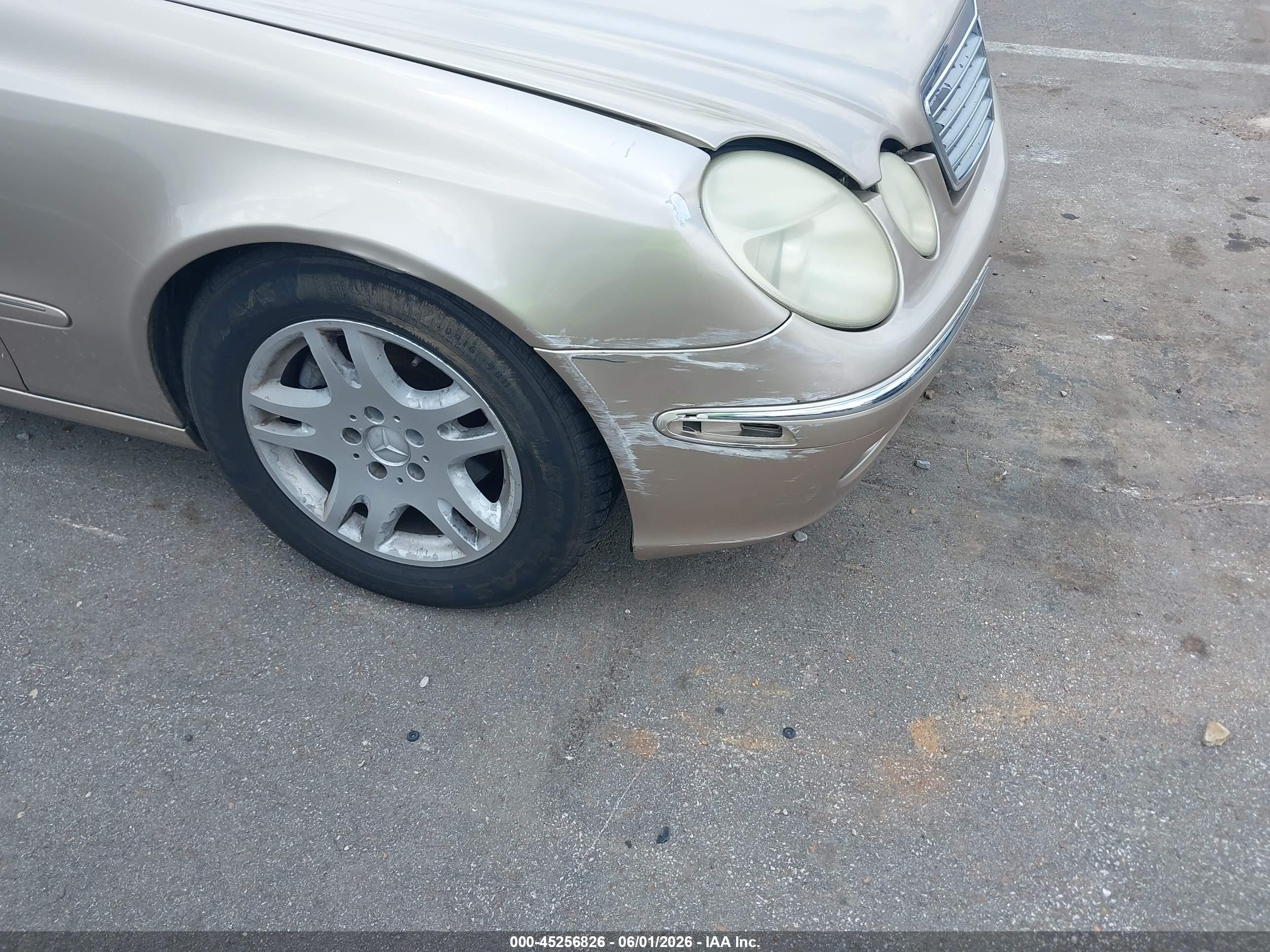 2005 Mercedes-benz E 320   Gold vin: WDBUF65J45A606468