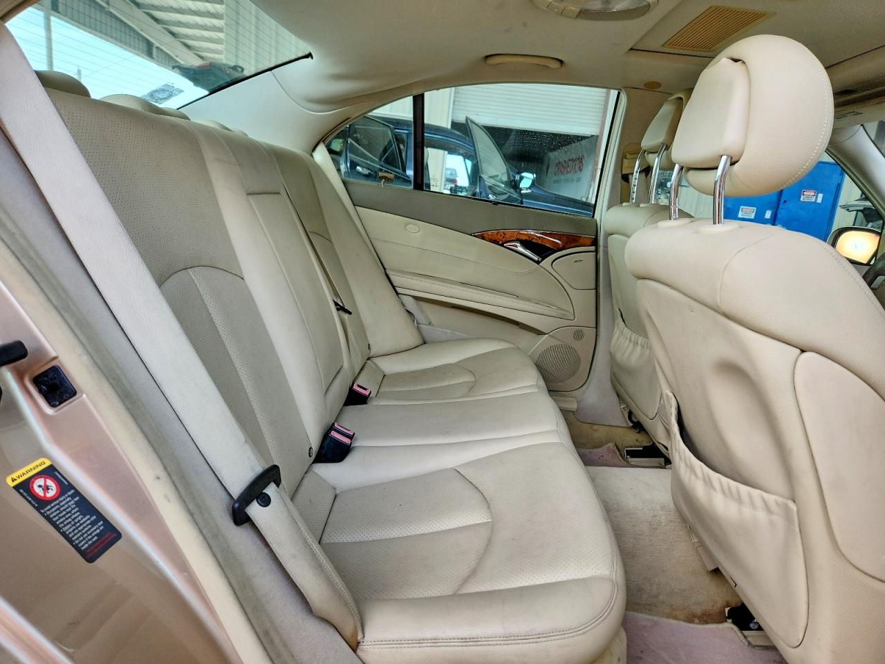 2005 Mercedes-benz E 320 Beige vin: WDBUF65J45A626669