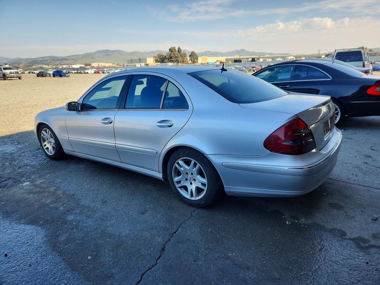2003 Mercedes-benz E 320 Silver vin: WDBUF65J53A130633