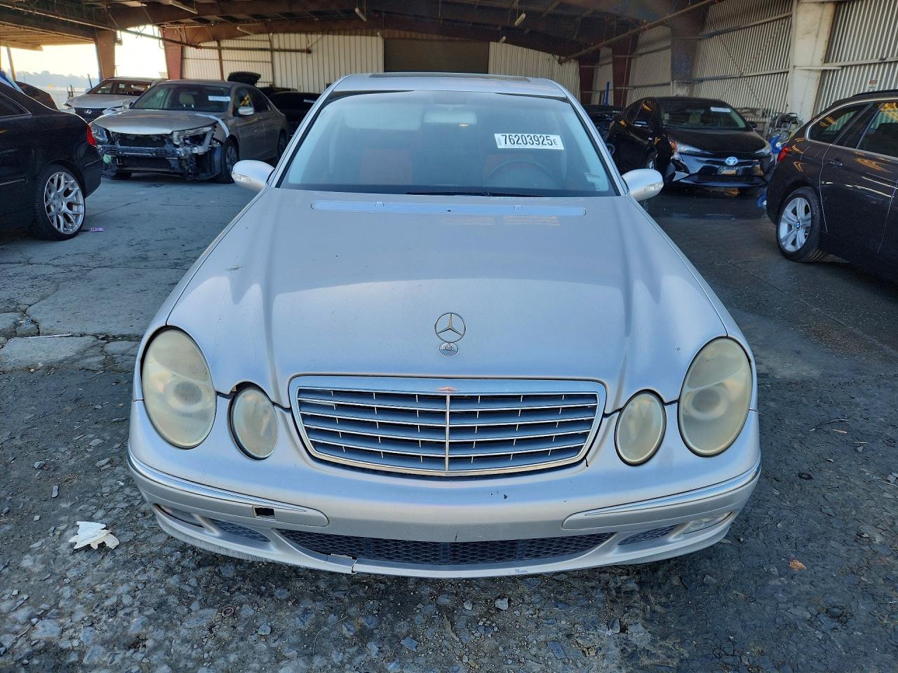 2003 Mercedes-benz E 320 Silver vin: WDBUF65J53A130633
