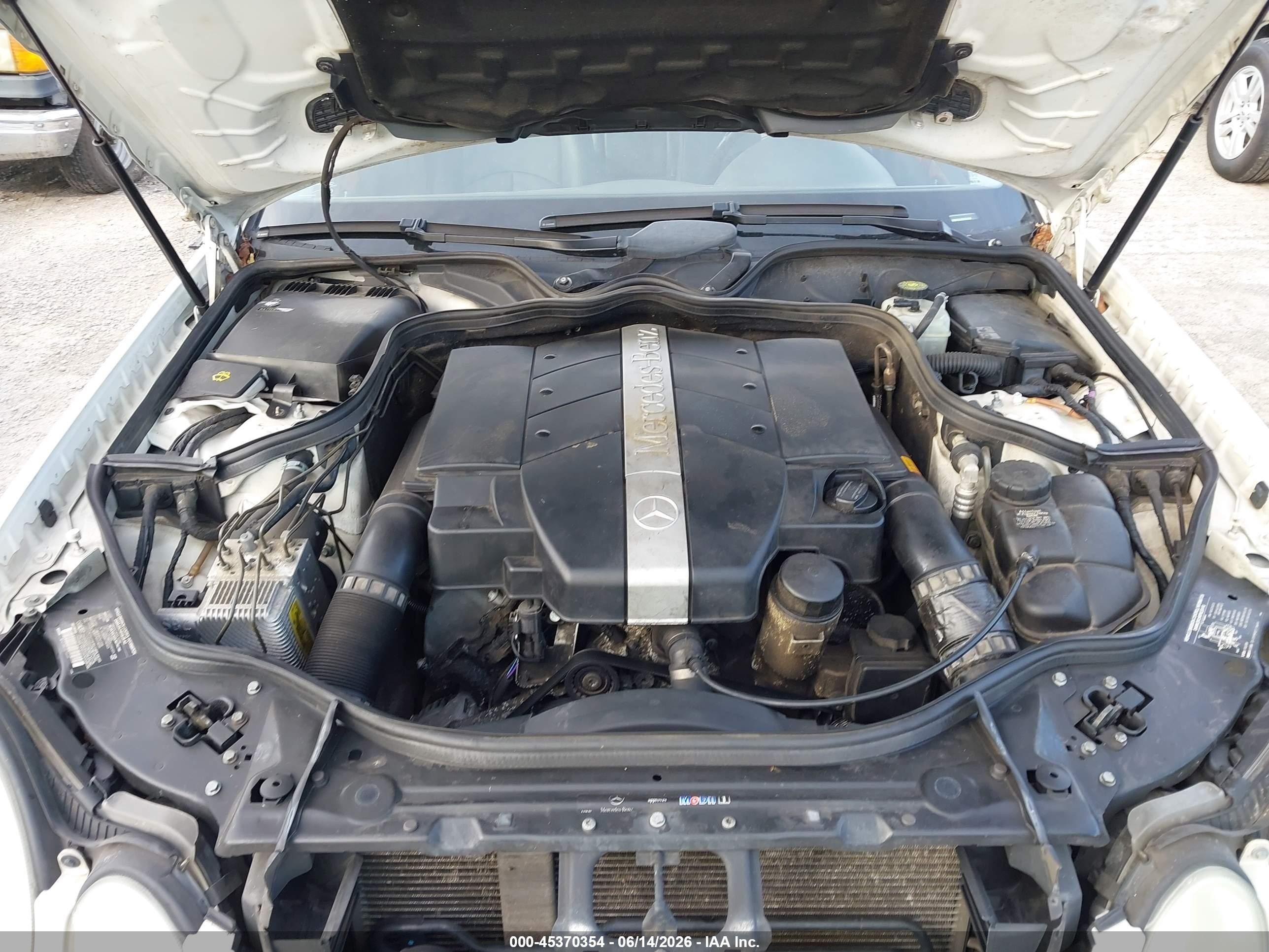 2003 Mercedes-benz E 320   Белый vin: WDBUF65J53A154348
