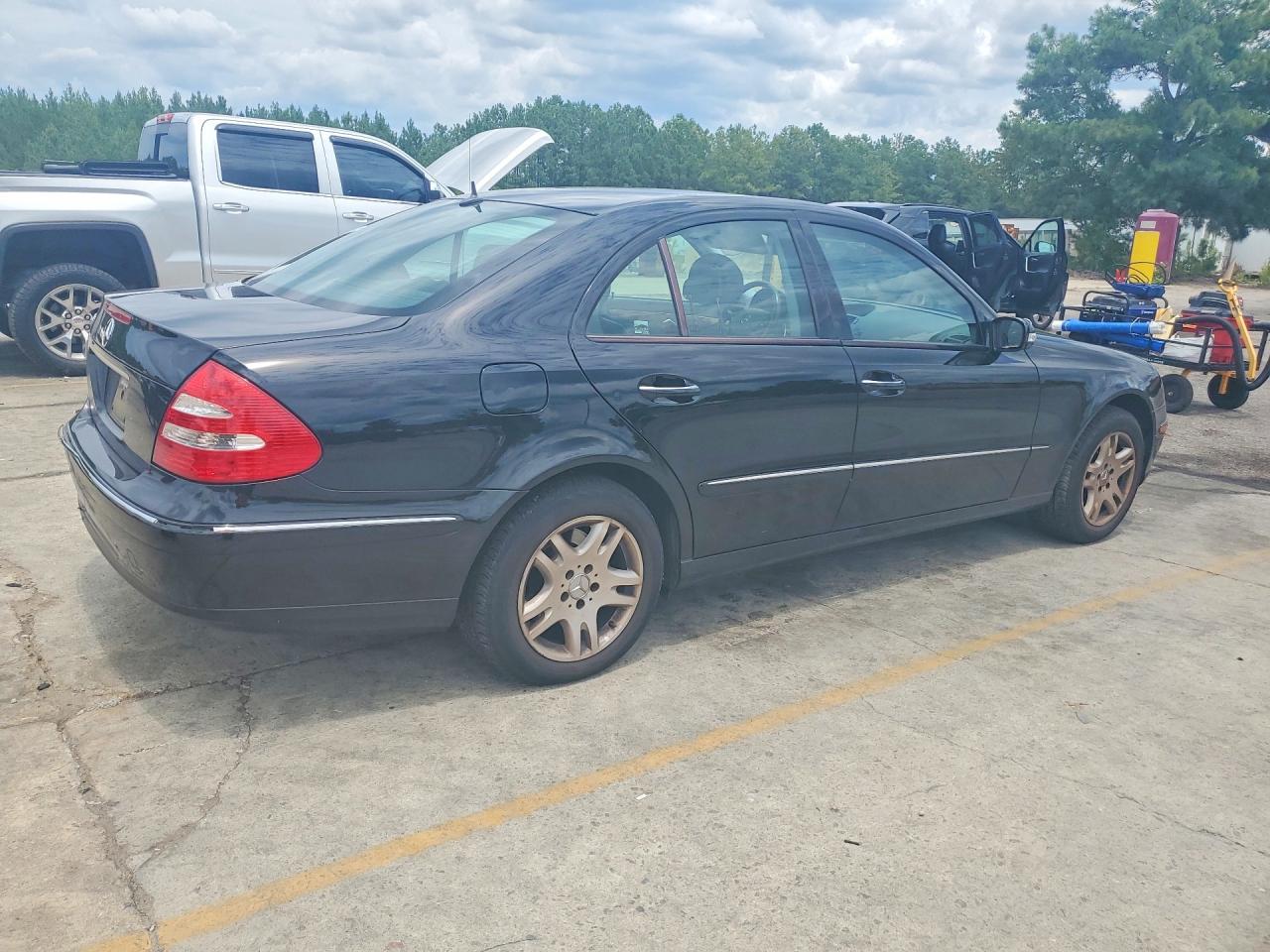 2003 Mercedes-benz E 320 Black vin: WDBUF65J53A199550