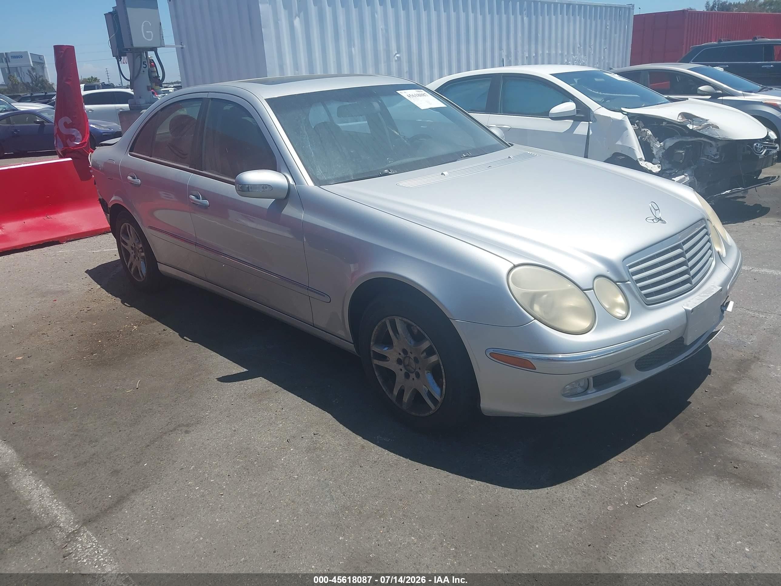 2003 Mercedes-benz E 320   Silver vin: WDBUF65J53A354002
