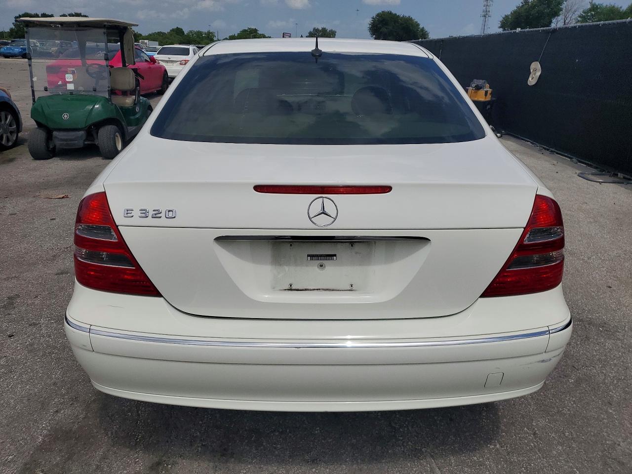 2003 Mercedes-benz E 320 White vin: WDBUF65J53X110492