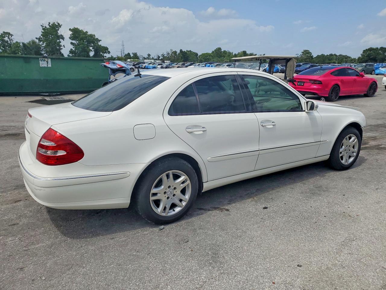 2003 Mercedes-benz E 320 White vin: WDBUF65J53X110492