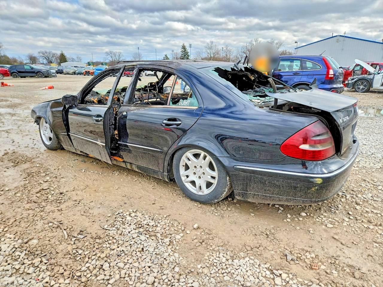 2003 Mercedes-benz E 320 Black vin: WDBUF65J53X110640