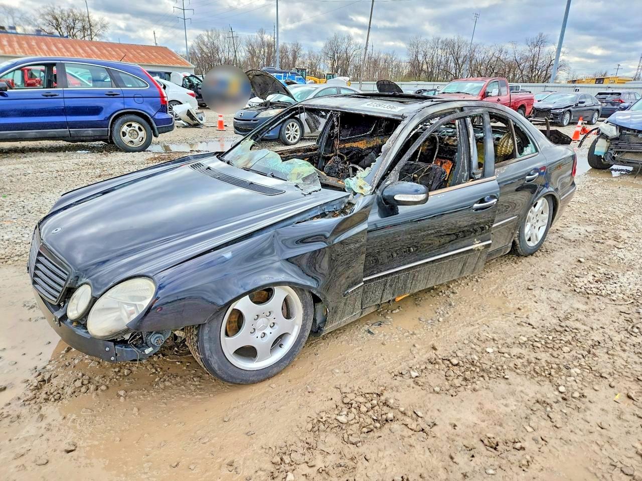 2003 Mercedes-benz E 320 Black vin: WDBUF65J53X110640