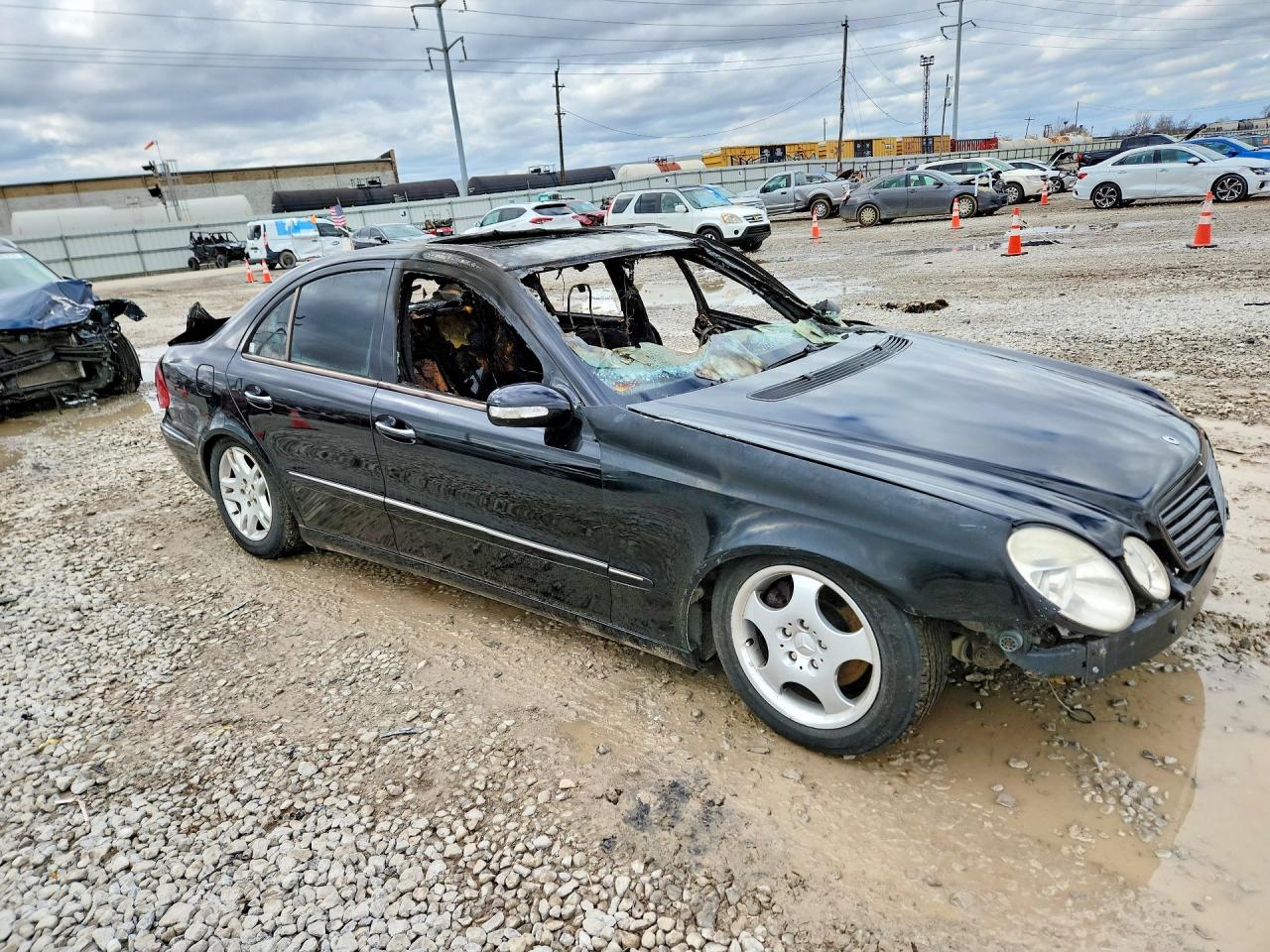 2003 Mercedes-benz E 320 Black vin: WDBUF65J53X110640