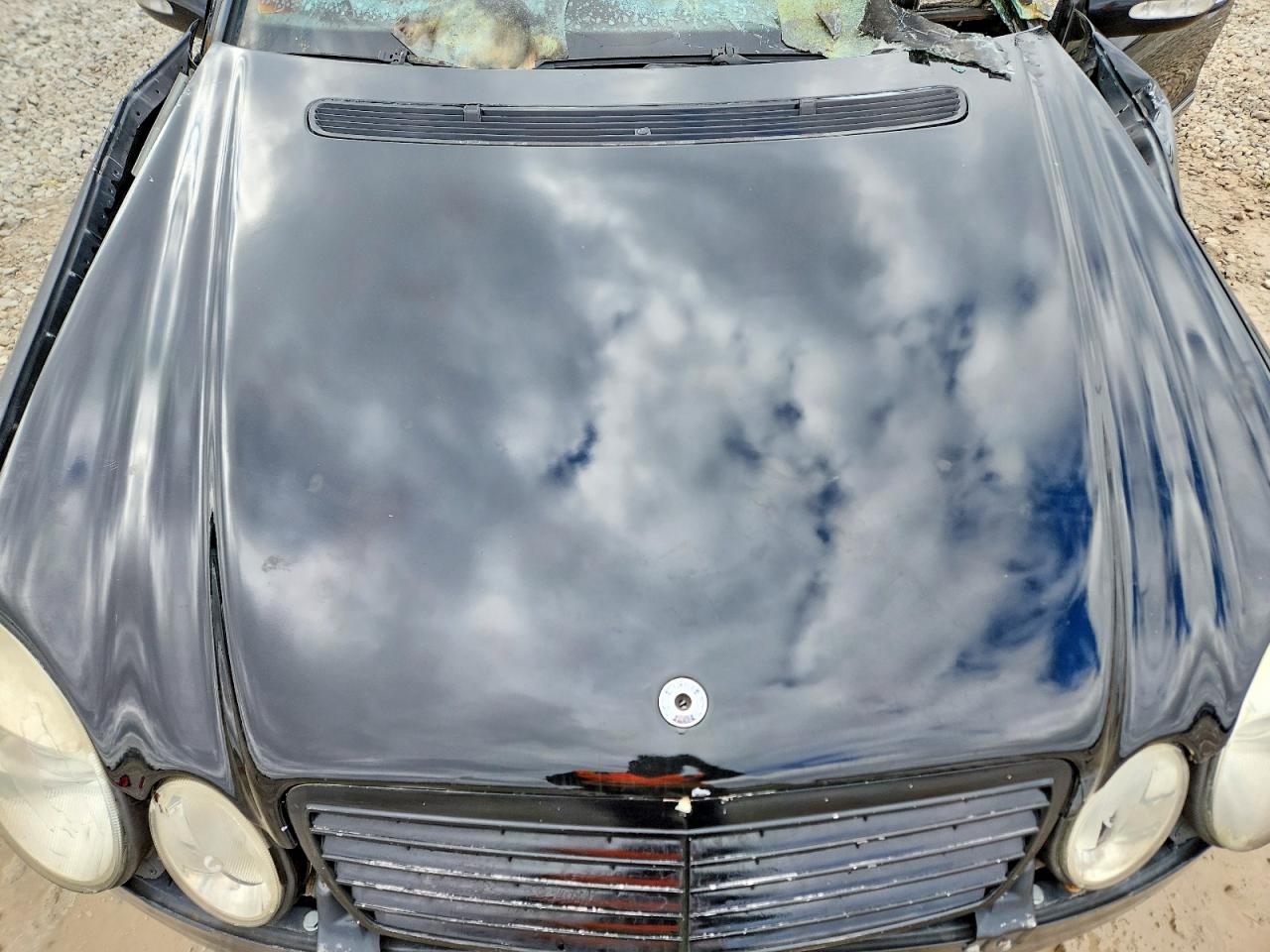 2003 Mercedes-benz E 320 Black vin: WDBUF65J53X110640