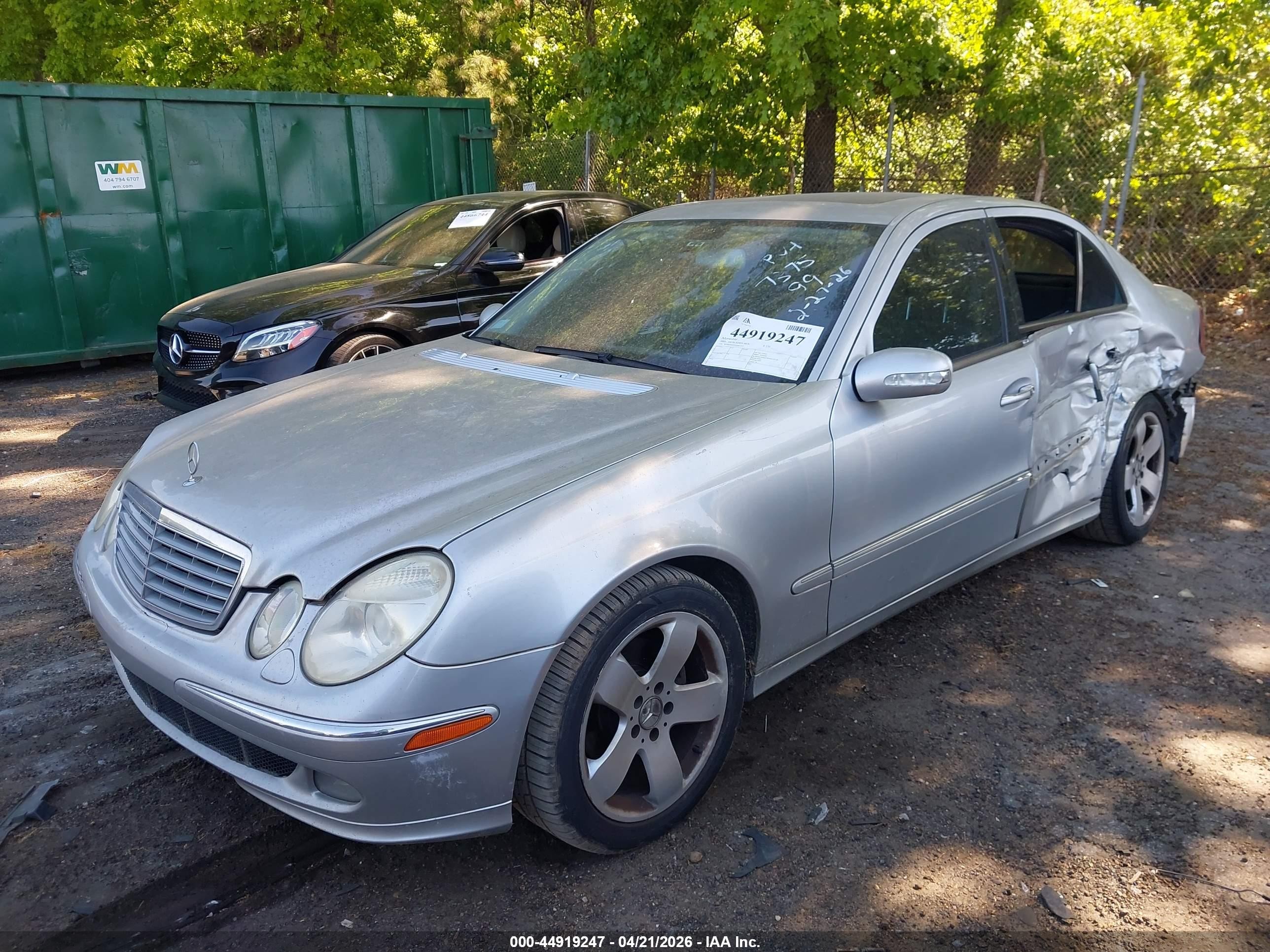 2005 Mercedes-benz E 320   Silver vin: WDBUF65J55A667375
