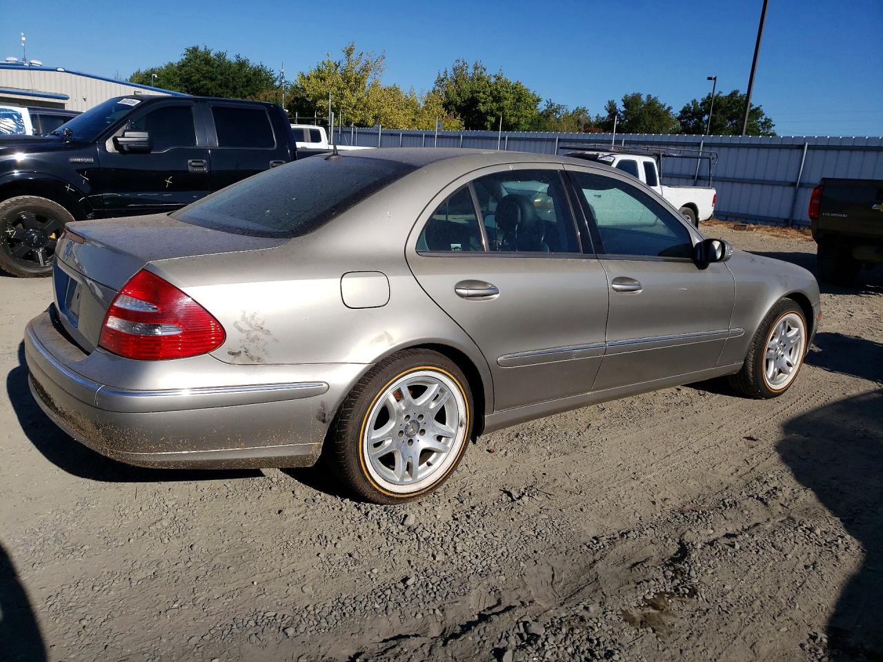 2005 Mercedes-benz E 320 Бежевый vin: WDBUF65J55A669496