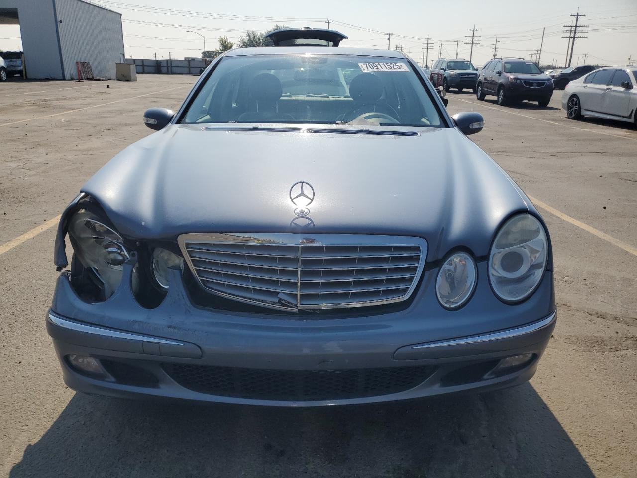 2005 Mercedes-benz E 320 Blue vin: WDBUF65J55A716039
