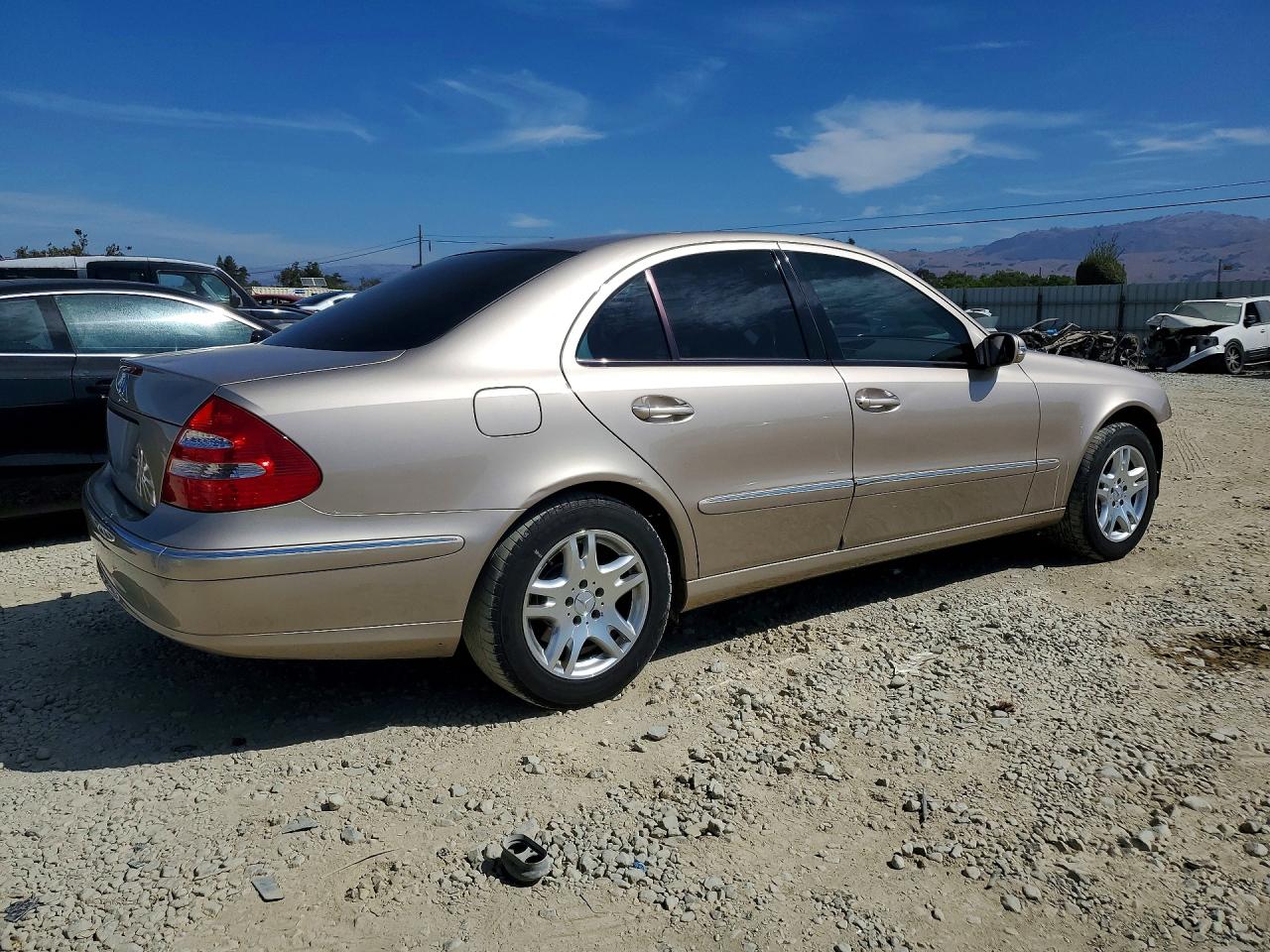 2003 Mercedes-benz E 320 Tan vin: WDBUF65J63A234046