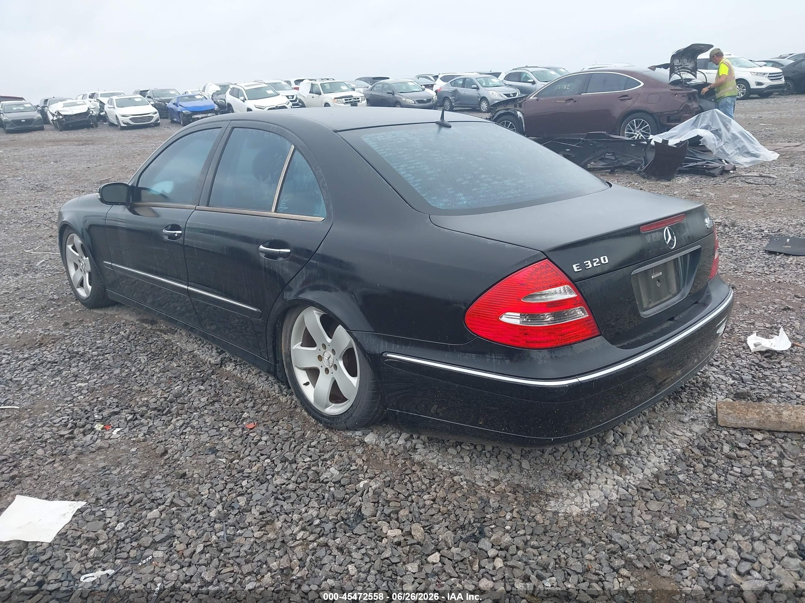 2005 Mercedes-benz E 320   Black vin: WDBUF65J65A636846