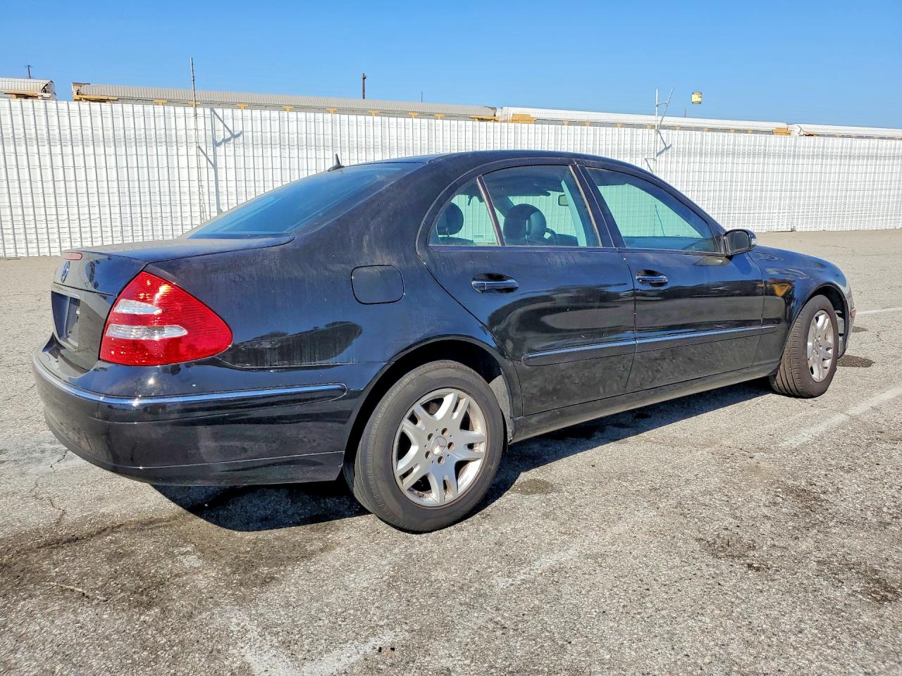2003 Mercedes-benz E 320 Черный vin: WDBUF65J73A134697
