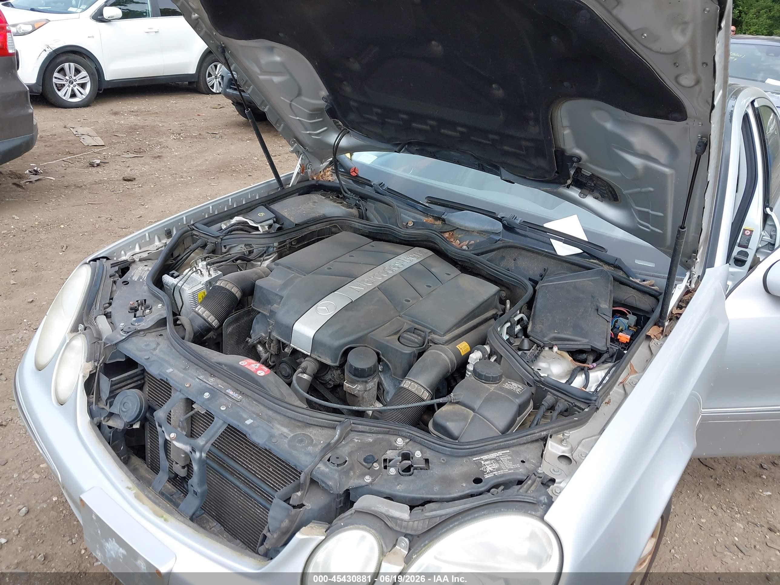 2004 Mercedes-benz E 320   Silver vin: WDBUF65J74A443541