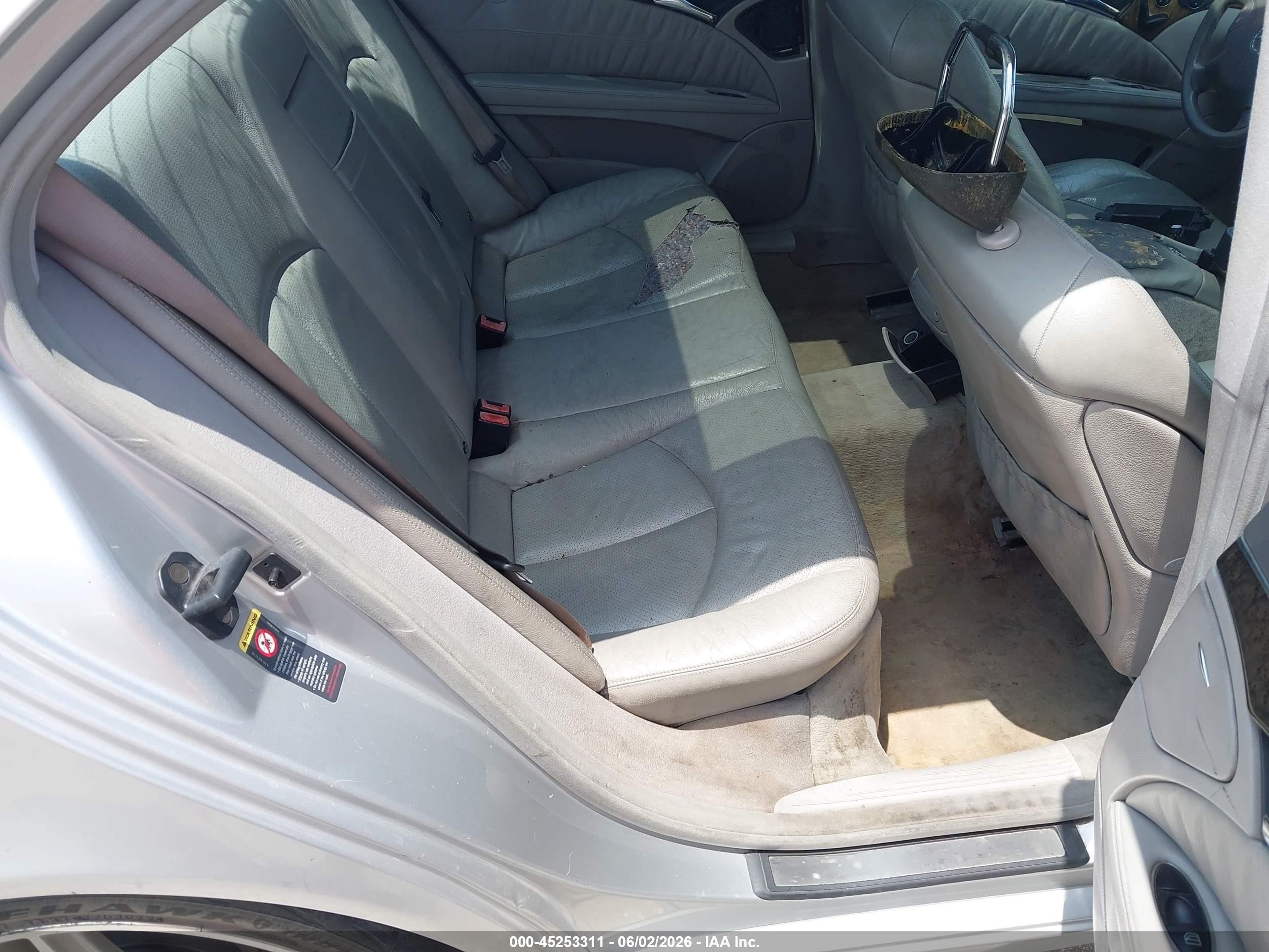 2004 Mercedes-benz E 320   Серебряный vin: WDBUF65J74X112875