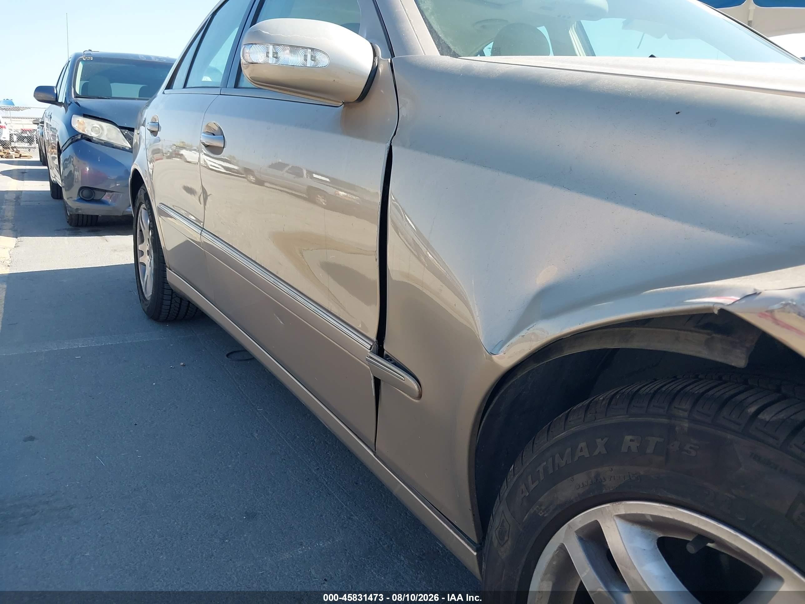 2005 Mercedes-benz E 320 Beige vin: WDBUF65J75A670942