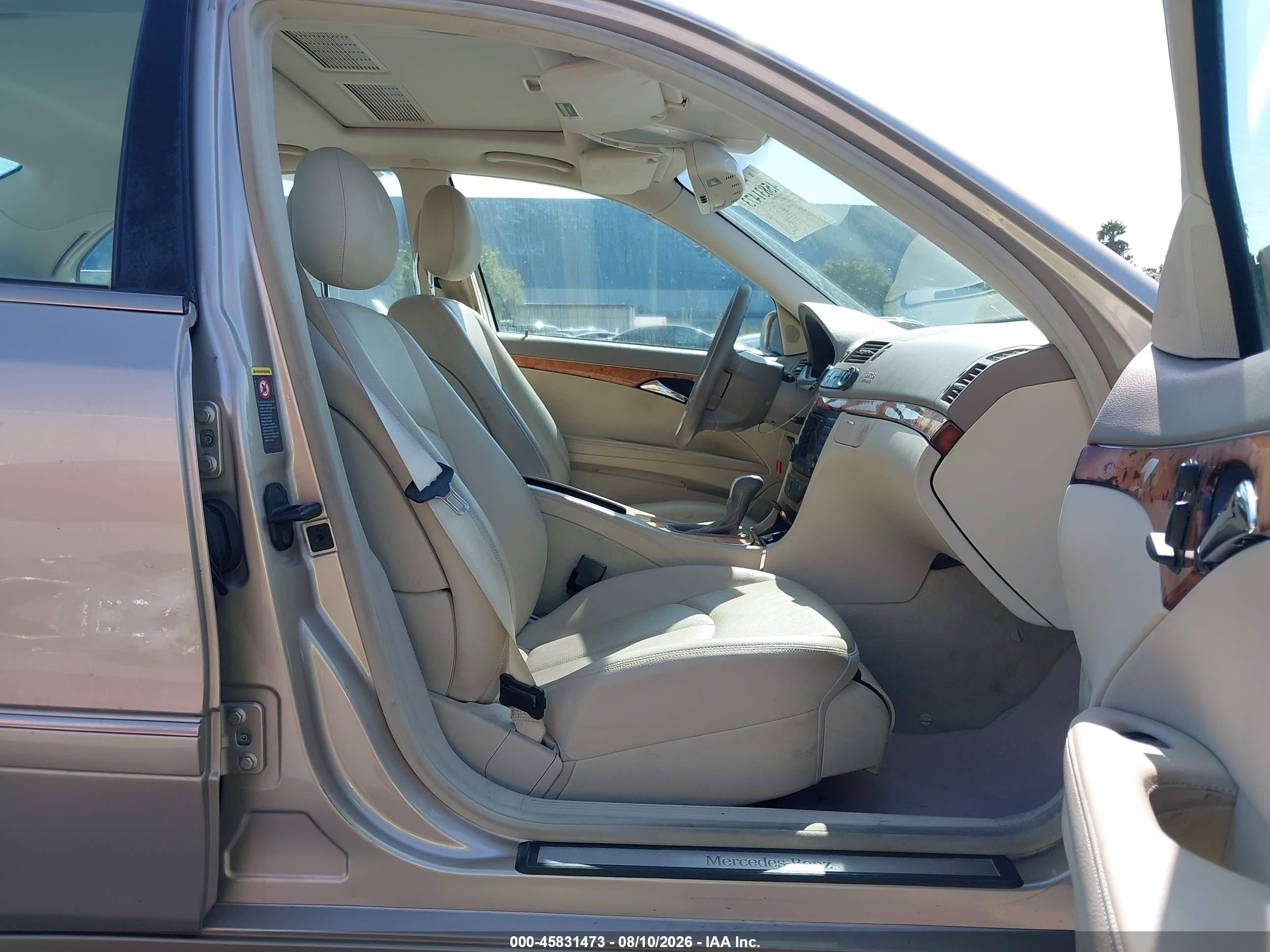 2005 Mercedes-benz E 320 Beige vin: WDBUF65J75A670942
