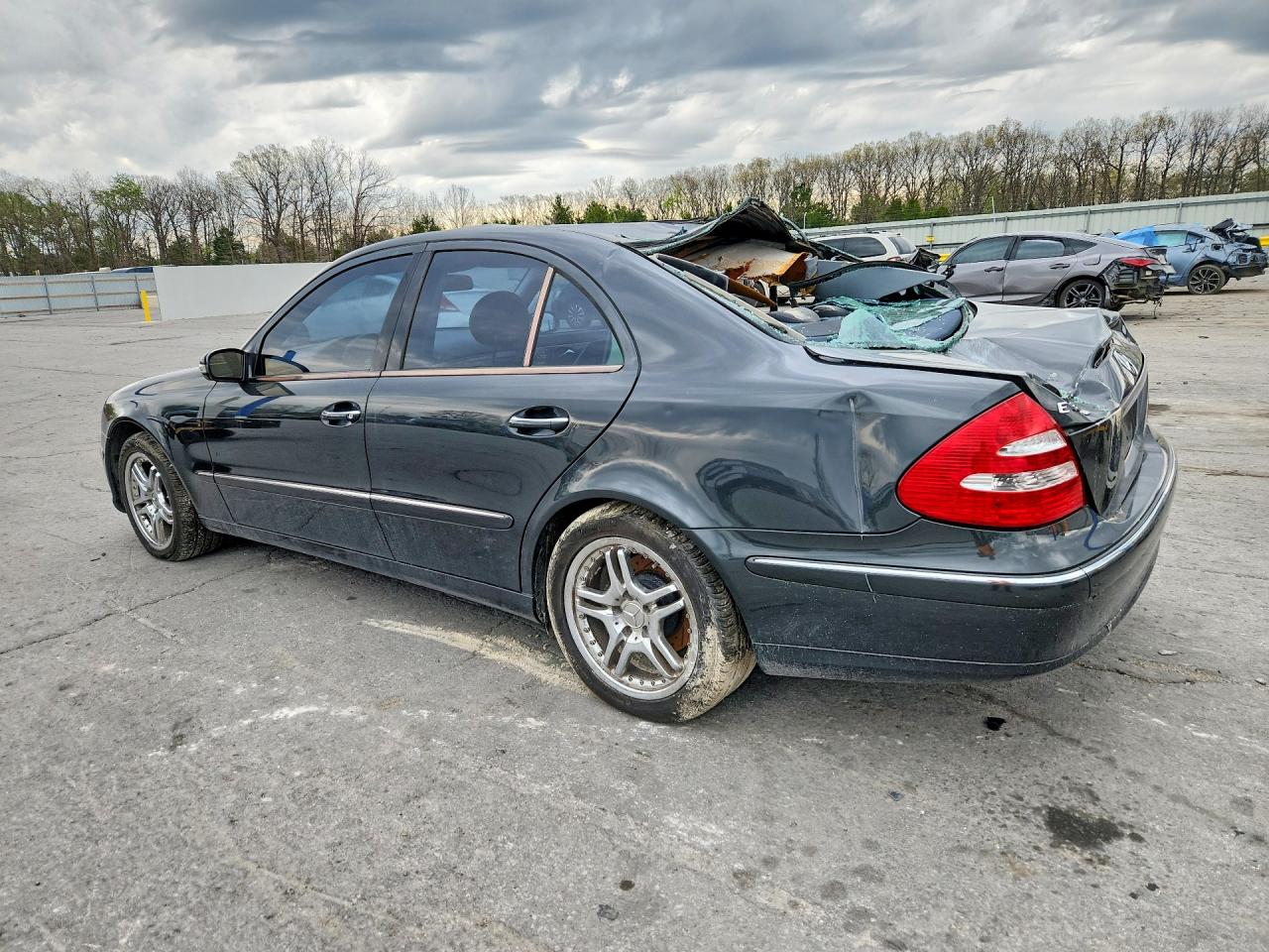 2003 Mercedes-benz E 320 Gray vin: WDBUF65J83A148012