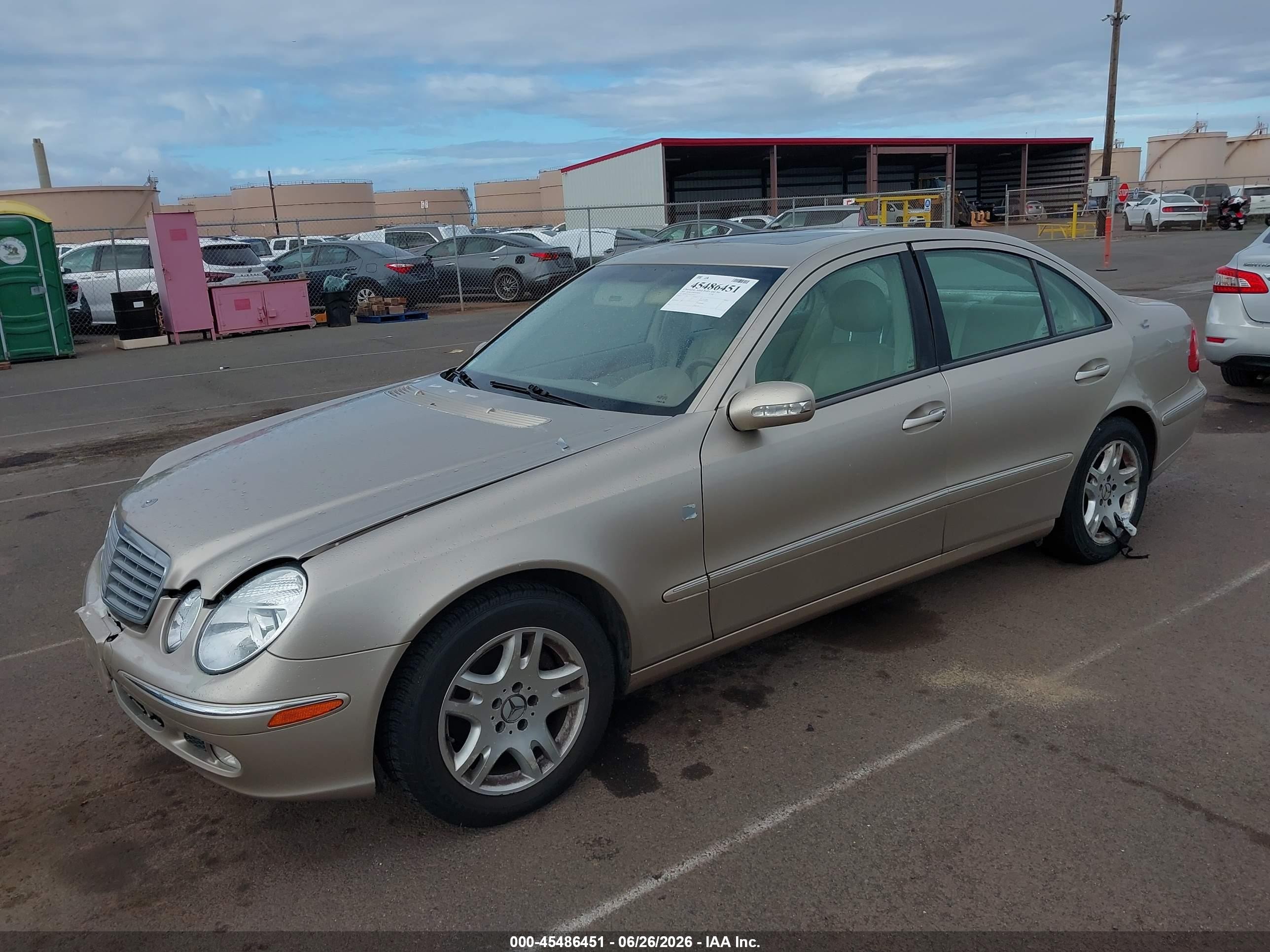 2003 Mercedes-benz E 320   Золотой vin: WDBUF65J83A177557