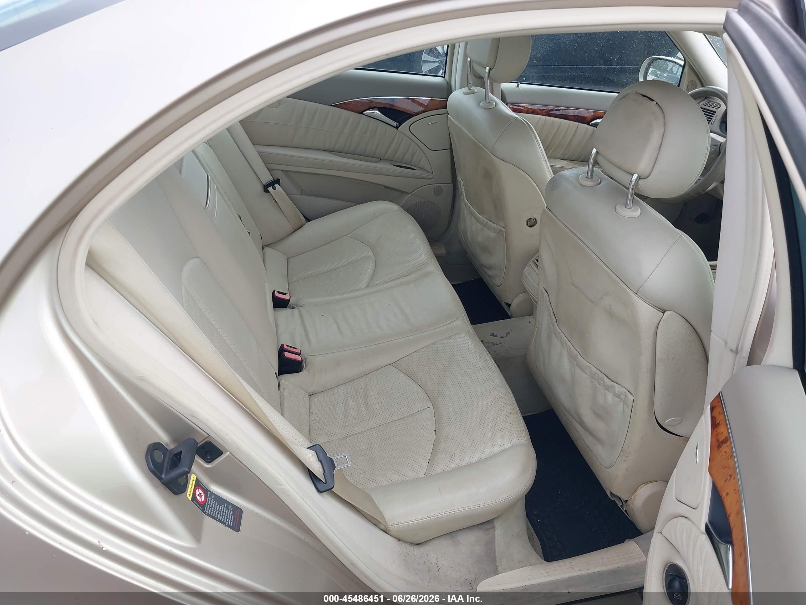 2003 Mercedes-benz E 320   Золотой vin: WDBUF65J83A177557