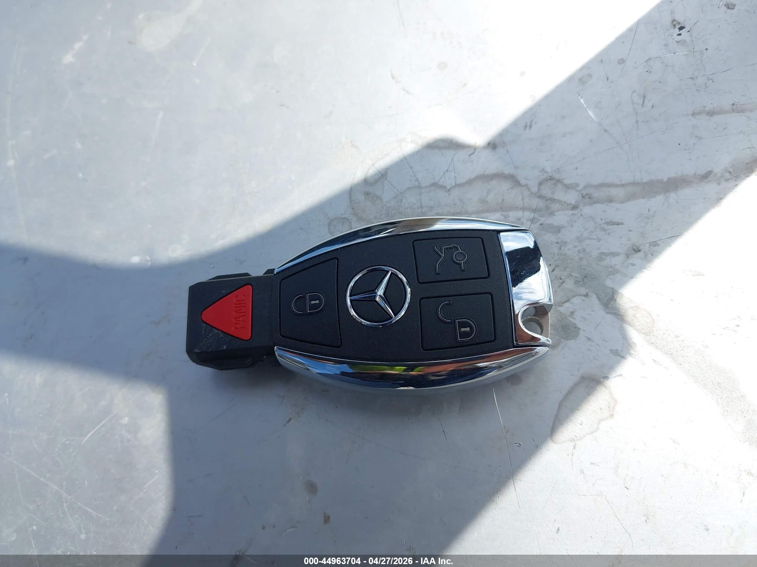 2003 Mercedes-benz E 320   Champagne vin: WDBUF65J83A257909