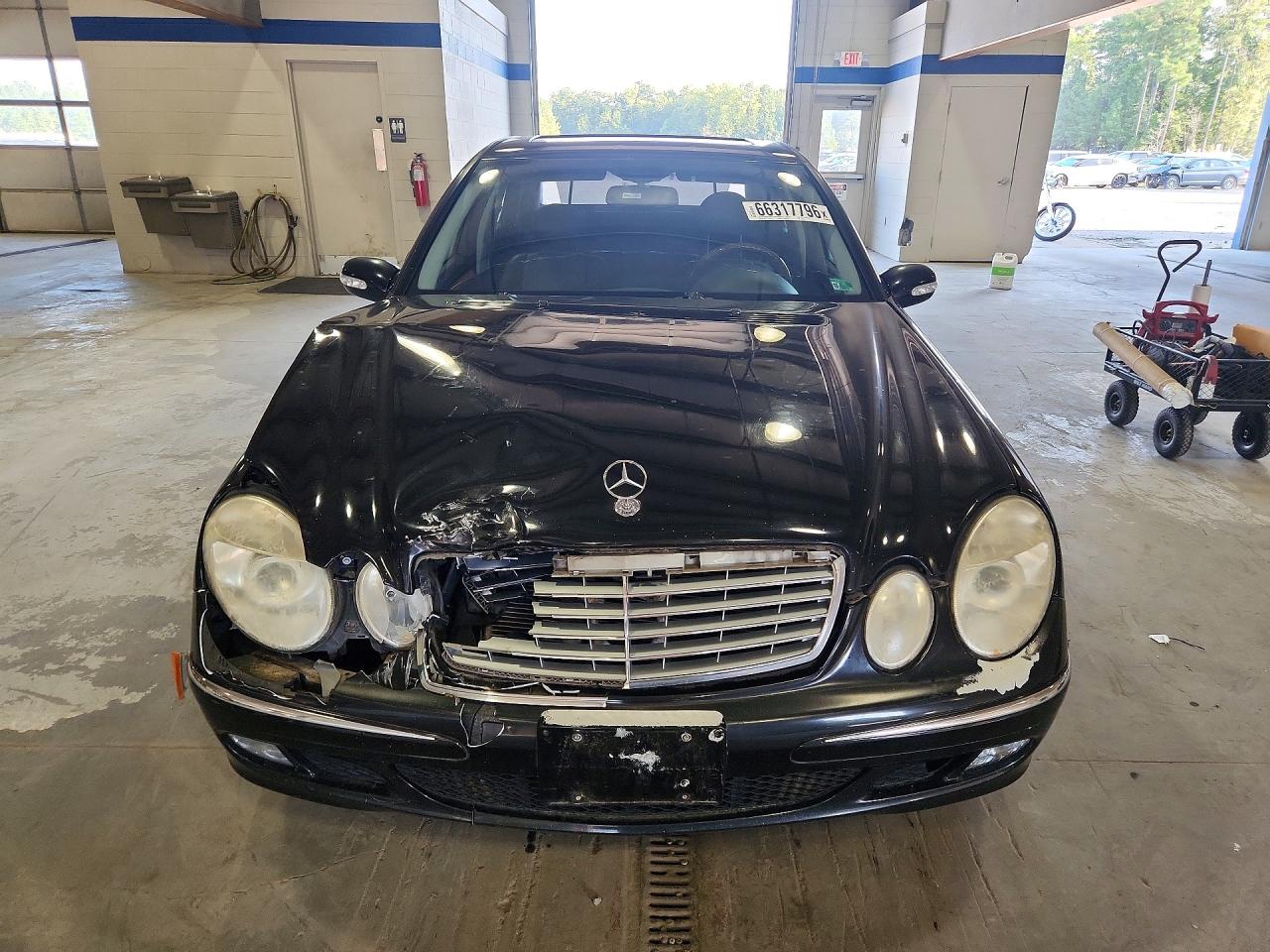 2003 Mercedes-benz E 320 Black vin: WDBUF65J83A356729
