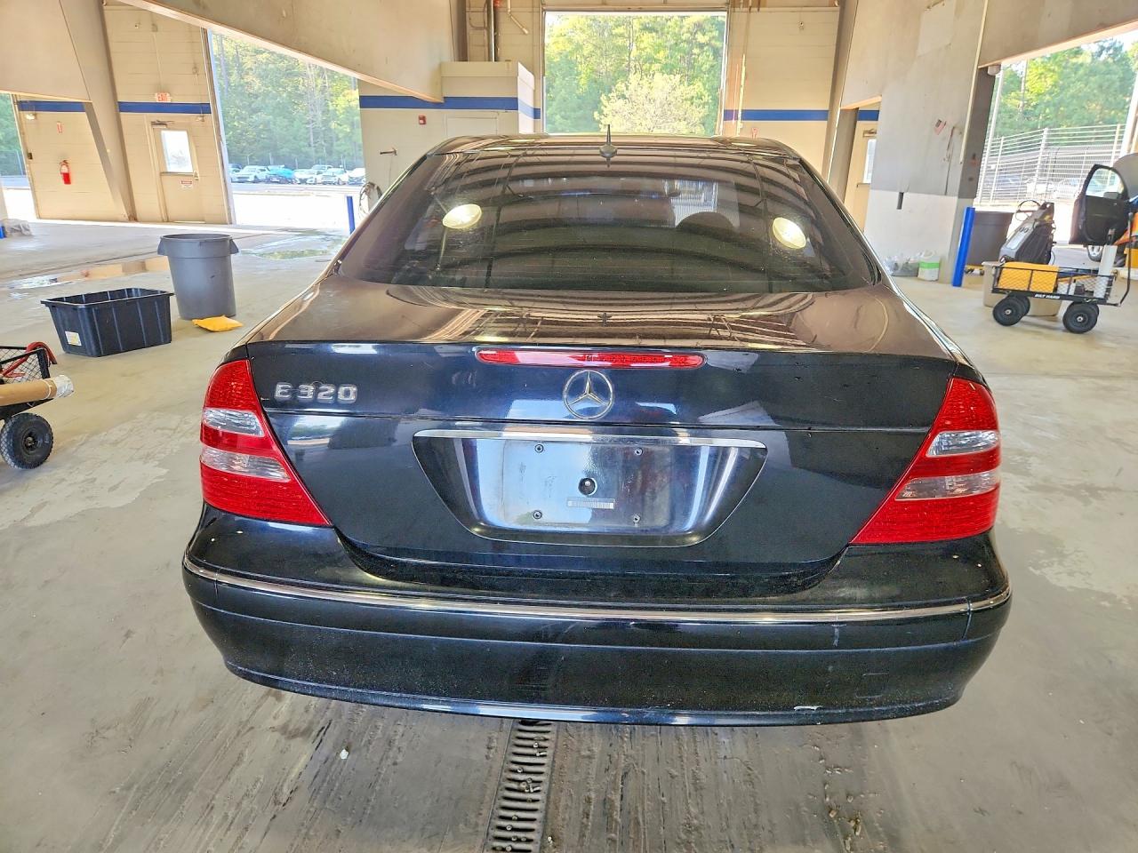 2003 Mercedes-benz E 320 Black vin: WDBUF65J83A356729