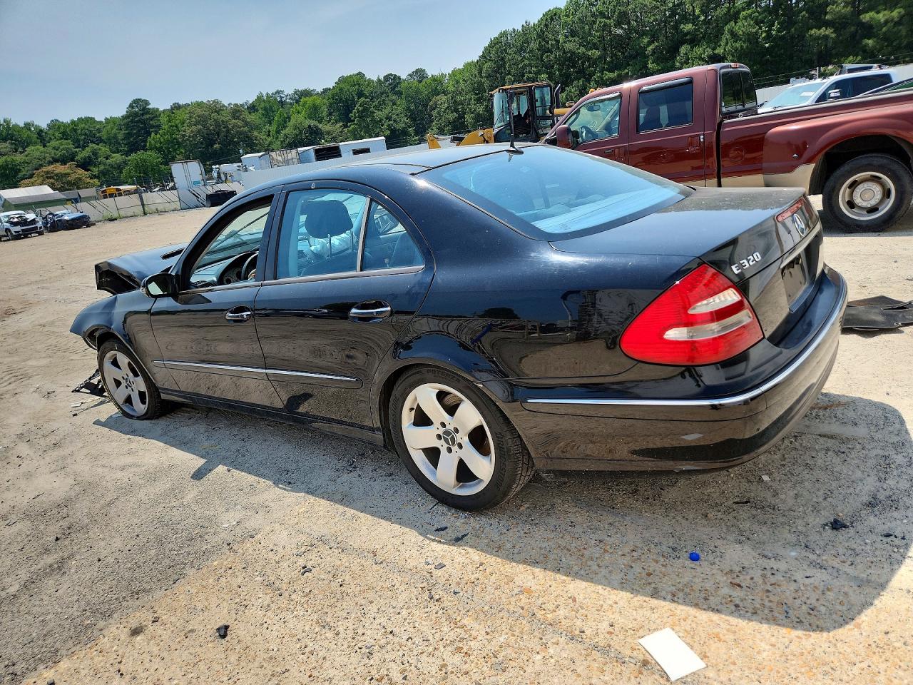 2004 Mercedes-benz E 320 Черный vin: WDBUF65J84A407373