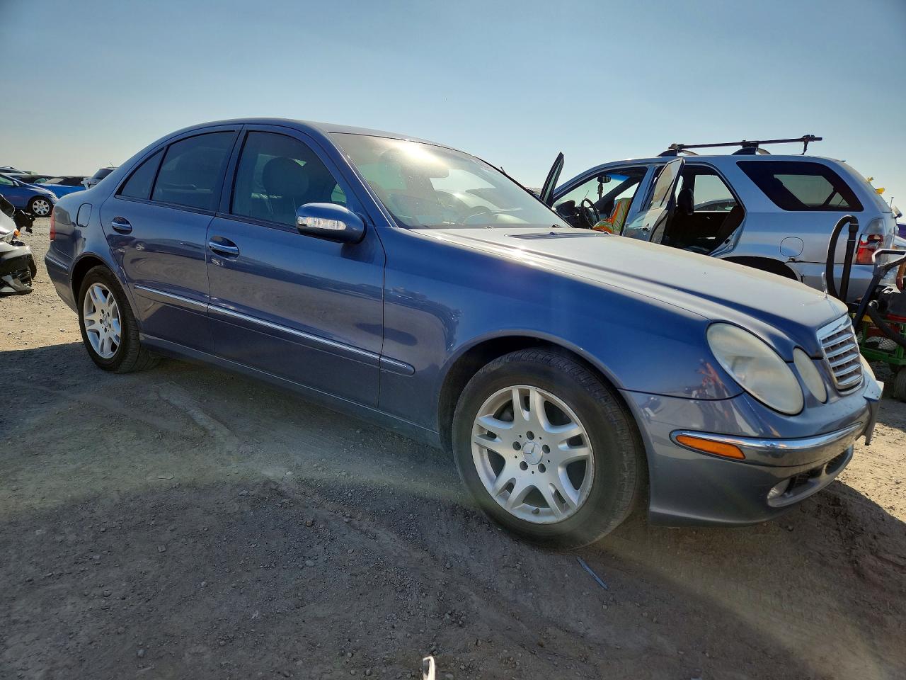 2004 Mercedes-benz E 320 Синий vin: WDBUF65J84A442429