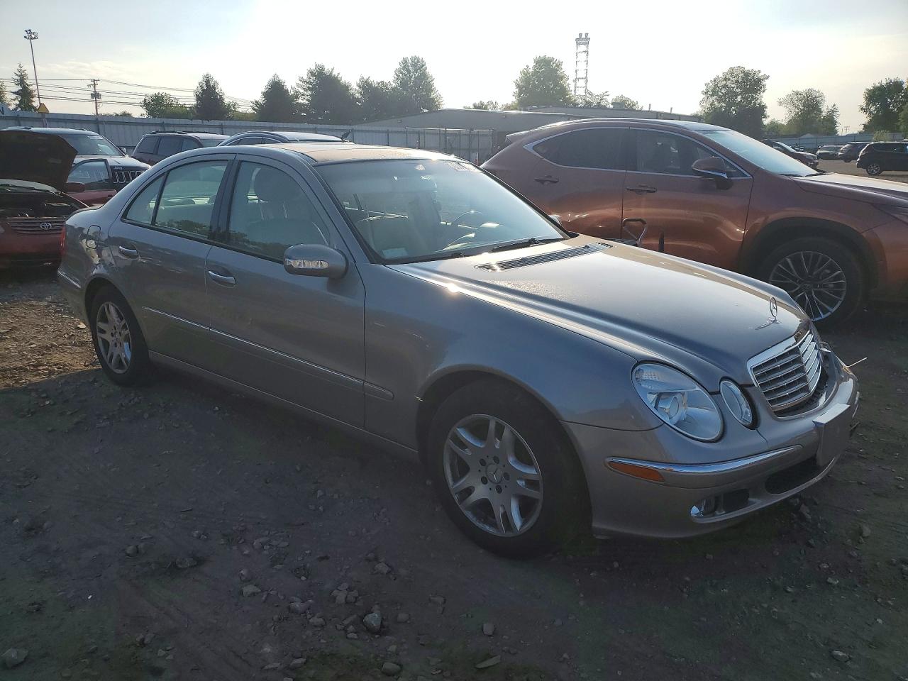2004 Mercedes-benz E 320 Gray vin: WDBUF65J84A468397