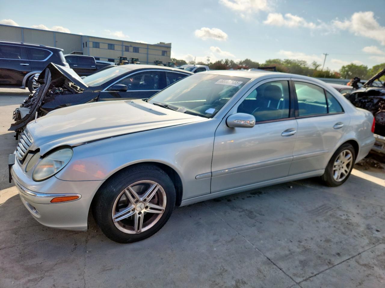2004 Mercedes-benz E 320 Silver vin: WDBUF65J84A492604