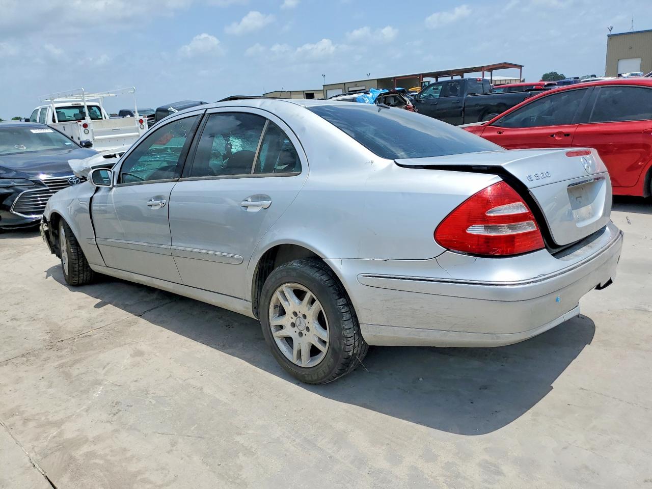 2004 Mercedes-benz E 320 Silver vin: WDBUF65J84A564174
