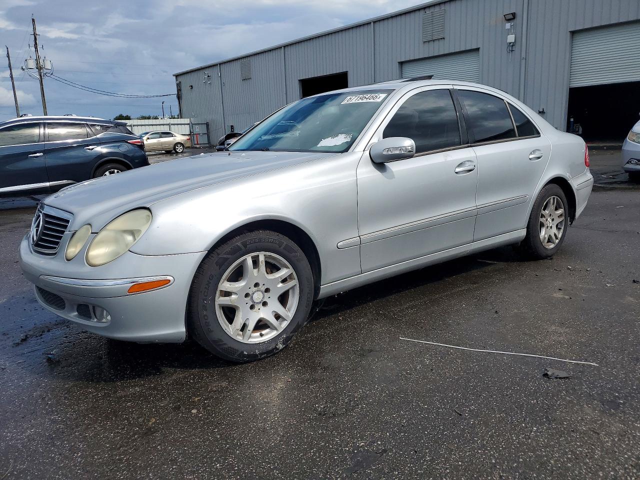 2005 Mercedes-benz E 320 Silver vin: WDBUF65J85A632412