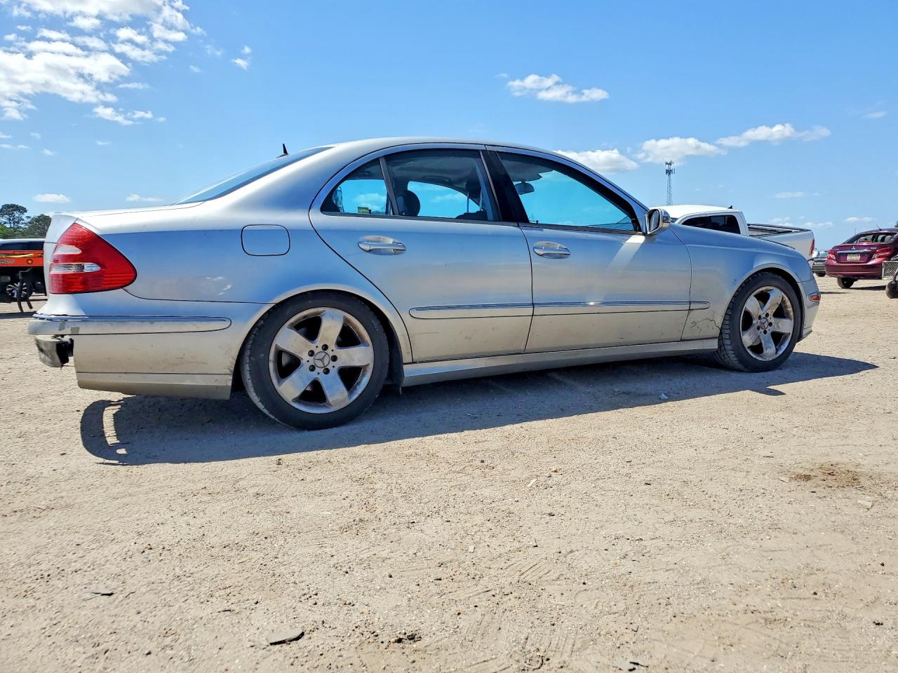 2005 Mercedes-benz E 320 Silver vin: WDBUF65J85A645290