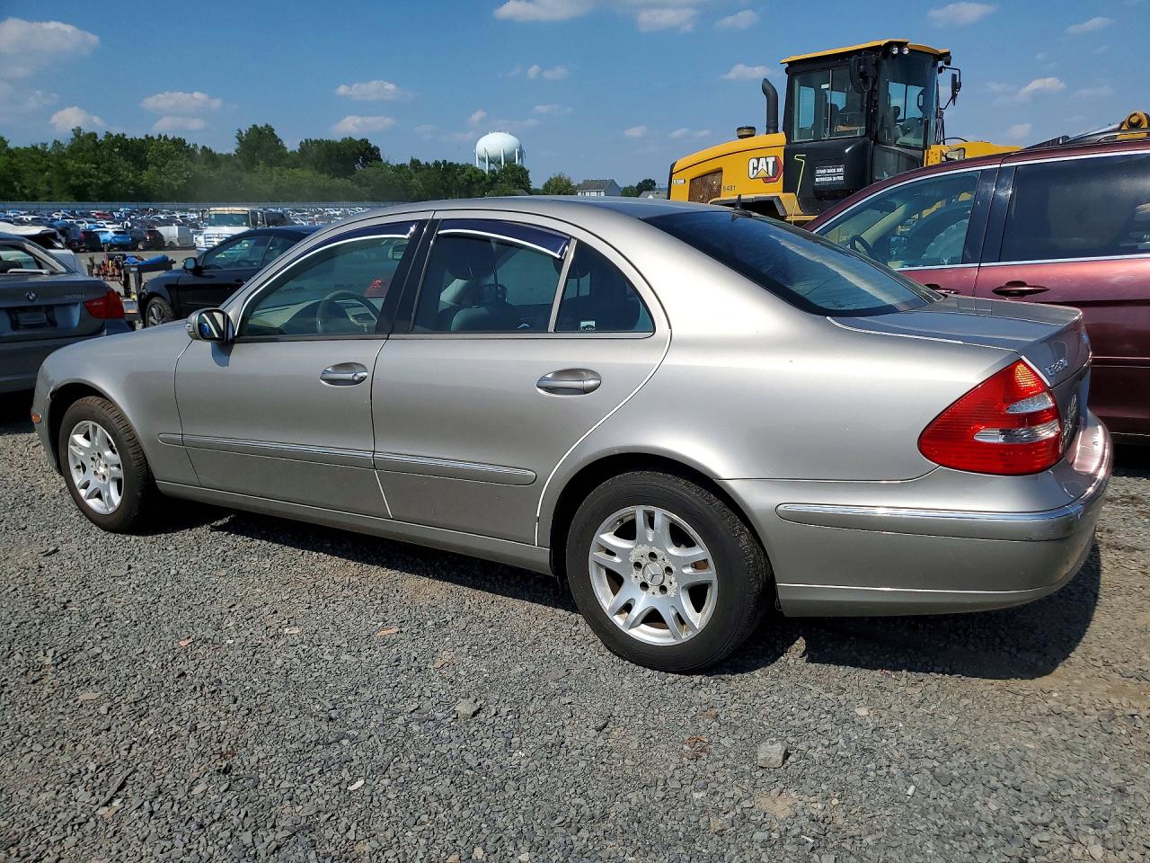 2005 Mercedes-benz E Silver vin: WDBUF65J85A658783