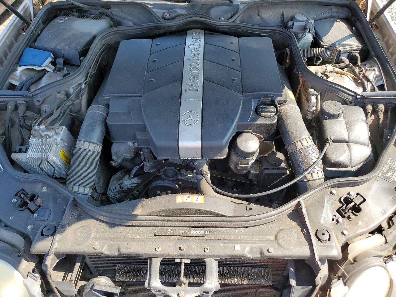 2005 Mercedes-benz E Silver vin: WDBUF65J85A658783